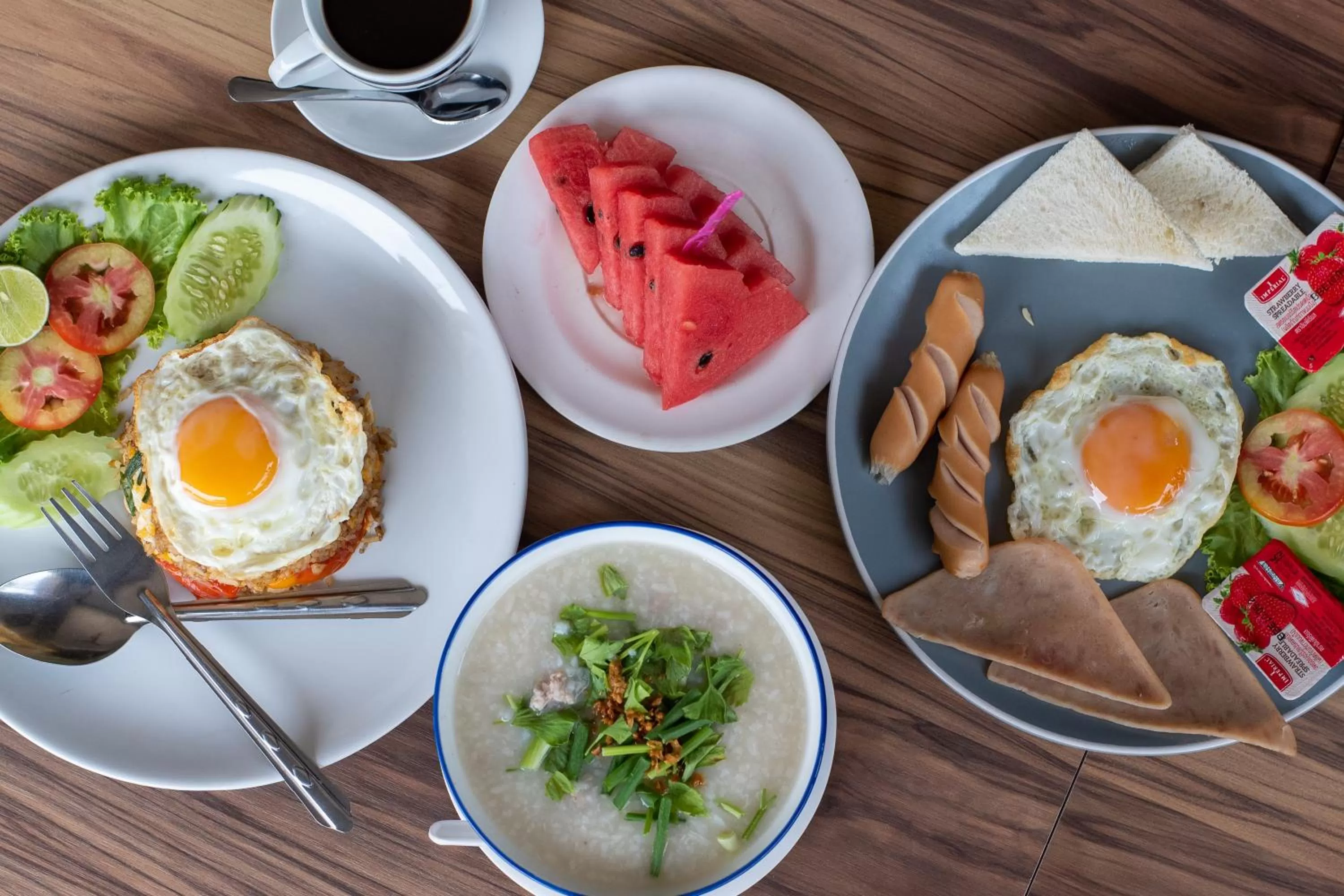 Restaurant/places to eat in Tarnsiri Boutique Resort