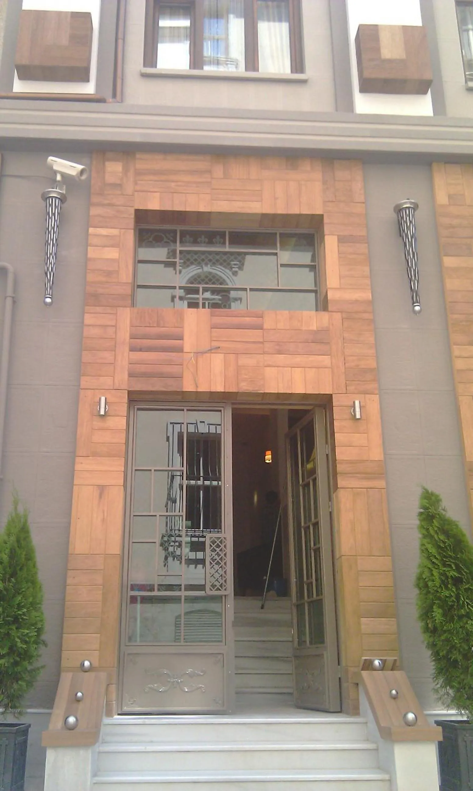 Restaurant/places to eat in Collage Pera Hotel