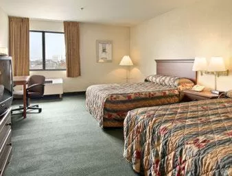 Double Room with Two Double Beds - Non-Smoking in Ramada by Wyndham Hawthorne/LAX