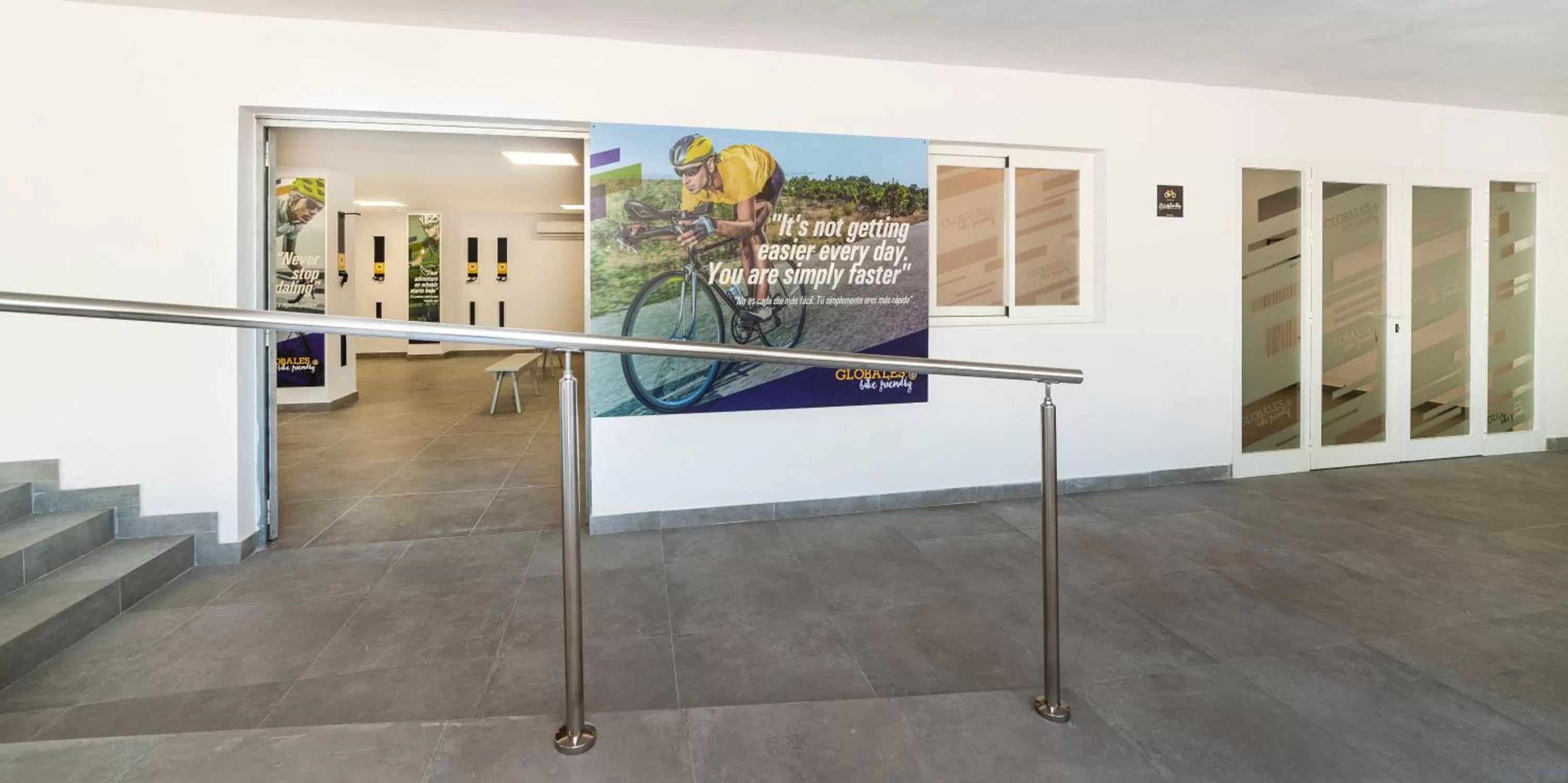 Cycling in Globales Mimosa