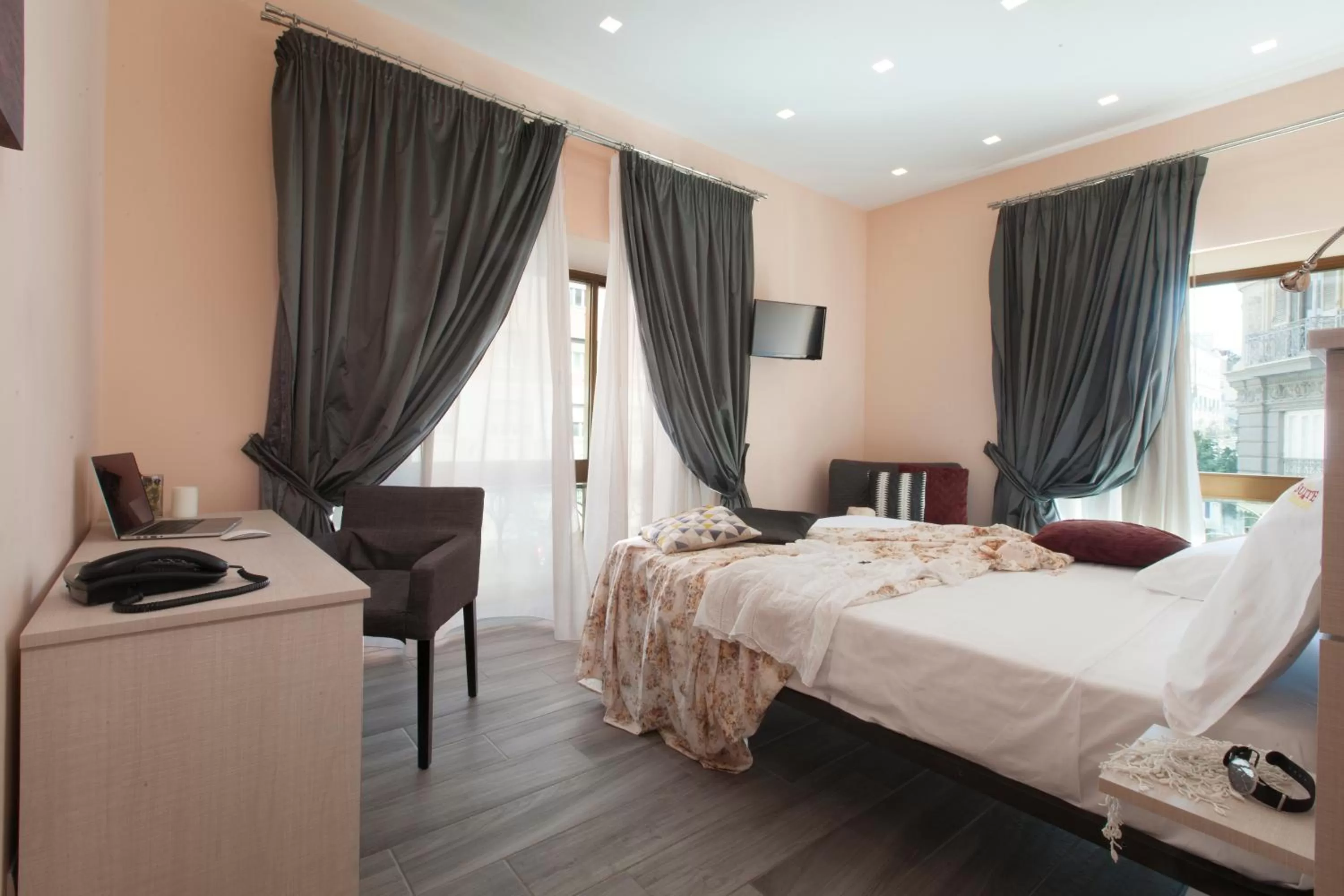 Bedroom, Bed in Suite dei Catalani