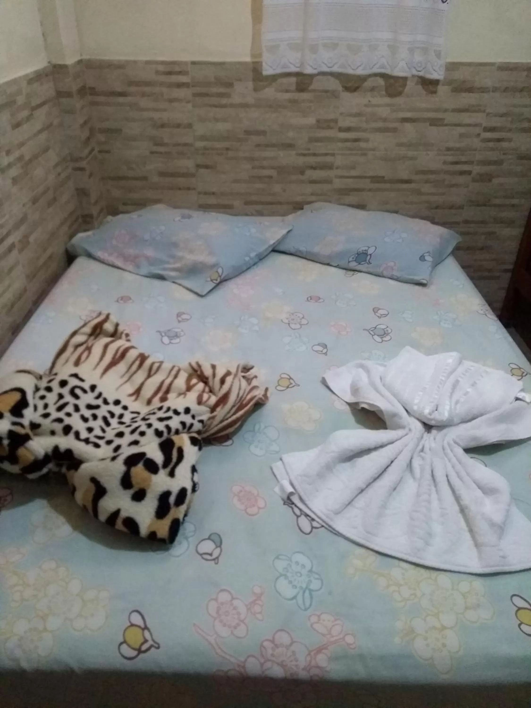 Property building, Bed in Pousada Encanto e Magia