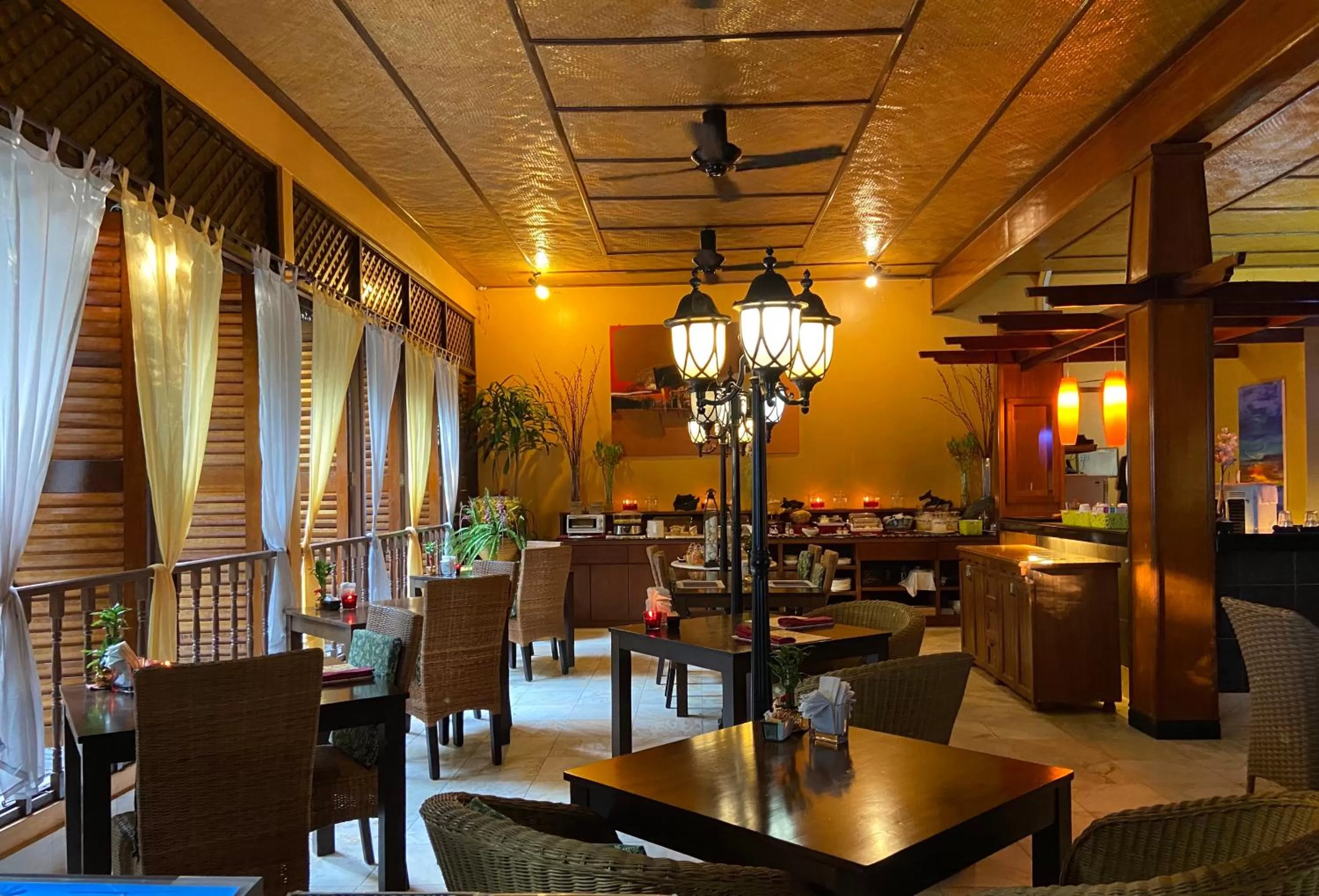 Restaurant/places to eat in Villa Molek