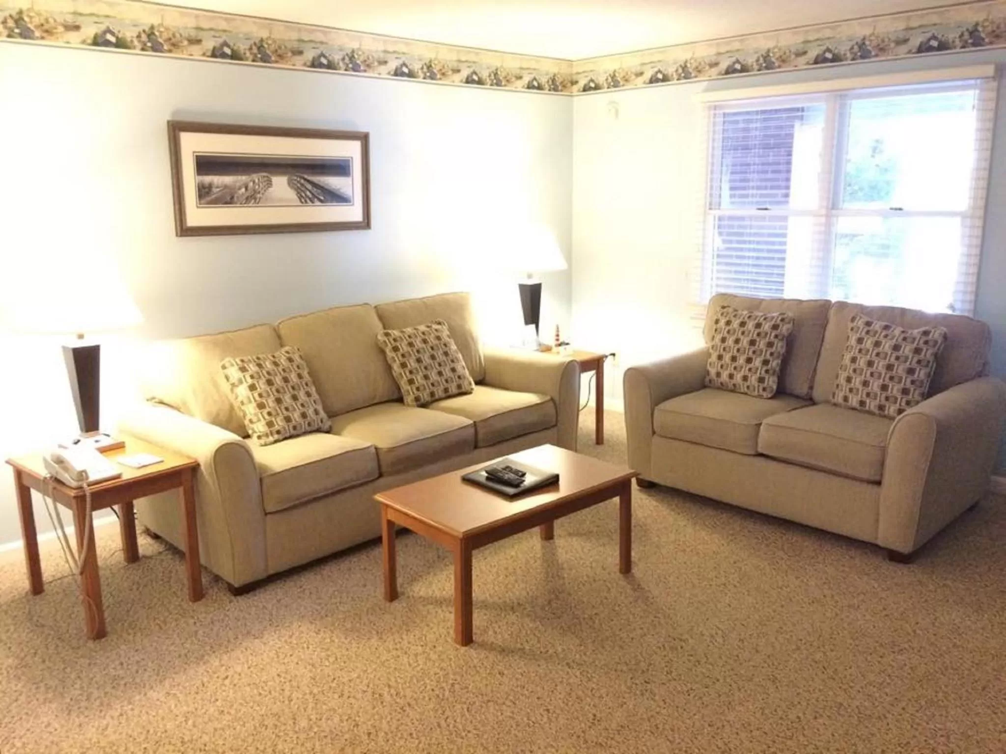 Living room in Elmwood Resort Hotel