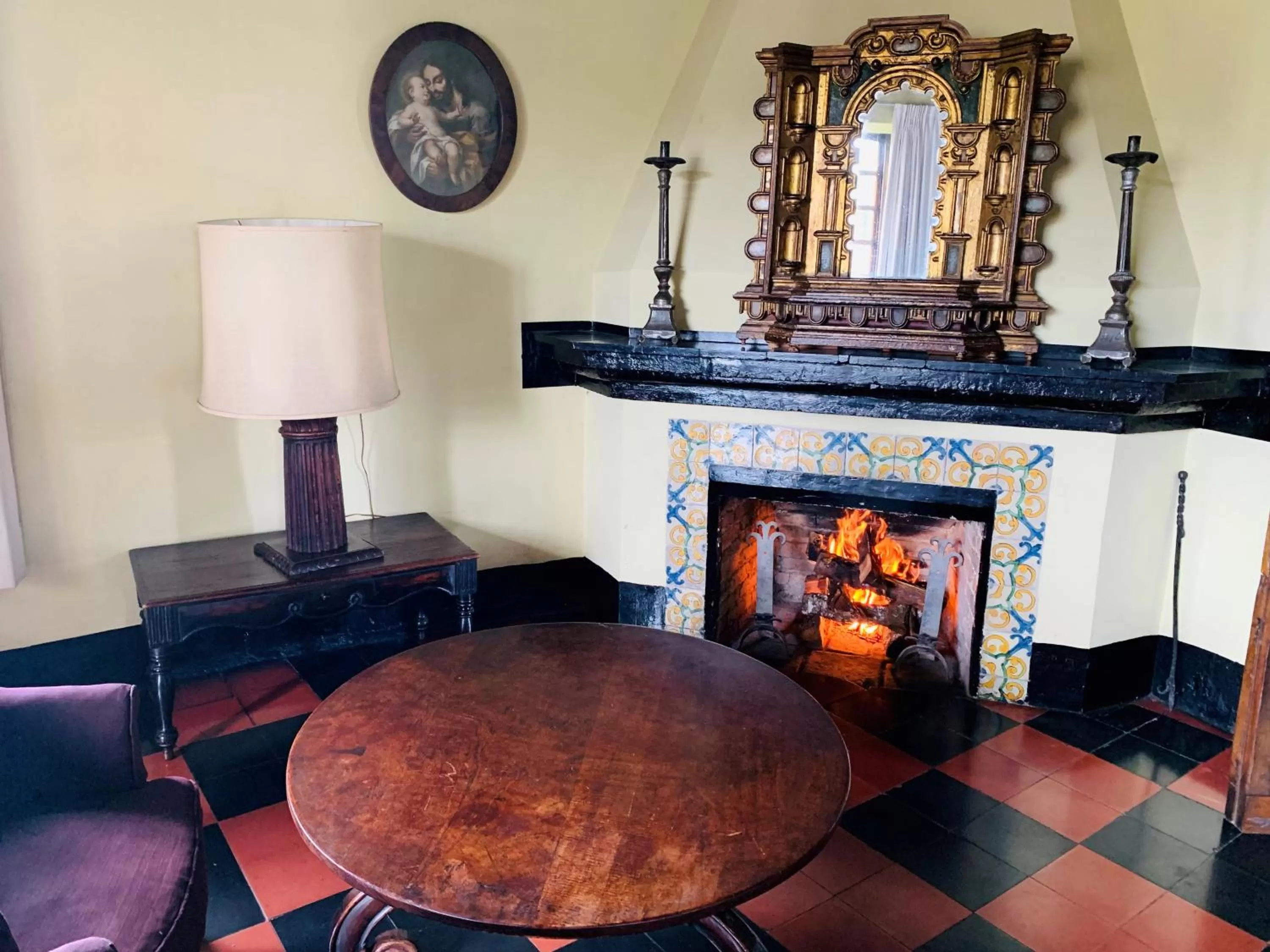 flat iron in Hotel Museo Mayan Inn