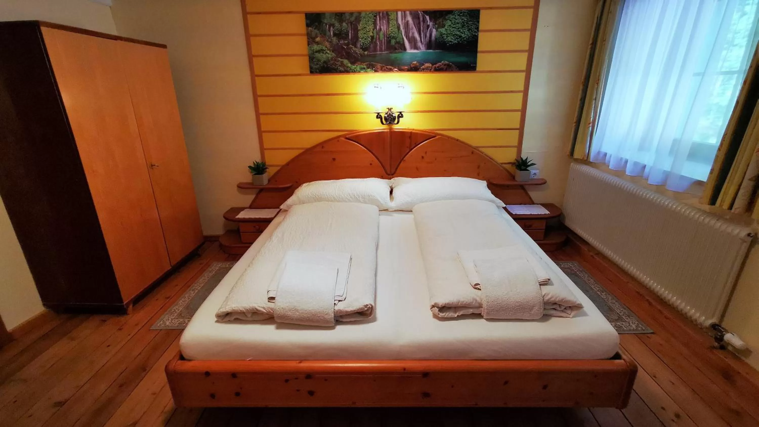 Bed in Gasthof Geronimo