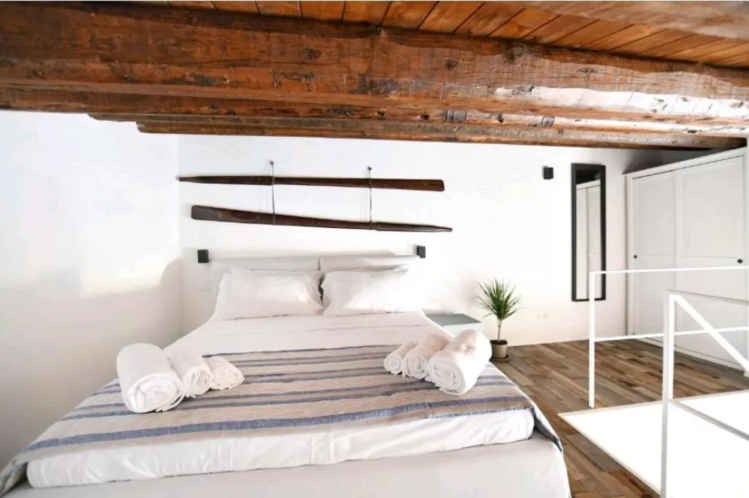 Bedroom, Bed in San Francesco Rooms and Apartment with Terrace in Palermo Locazione Turistica