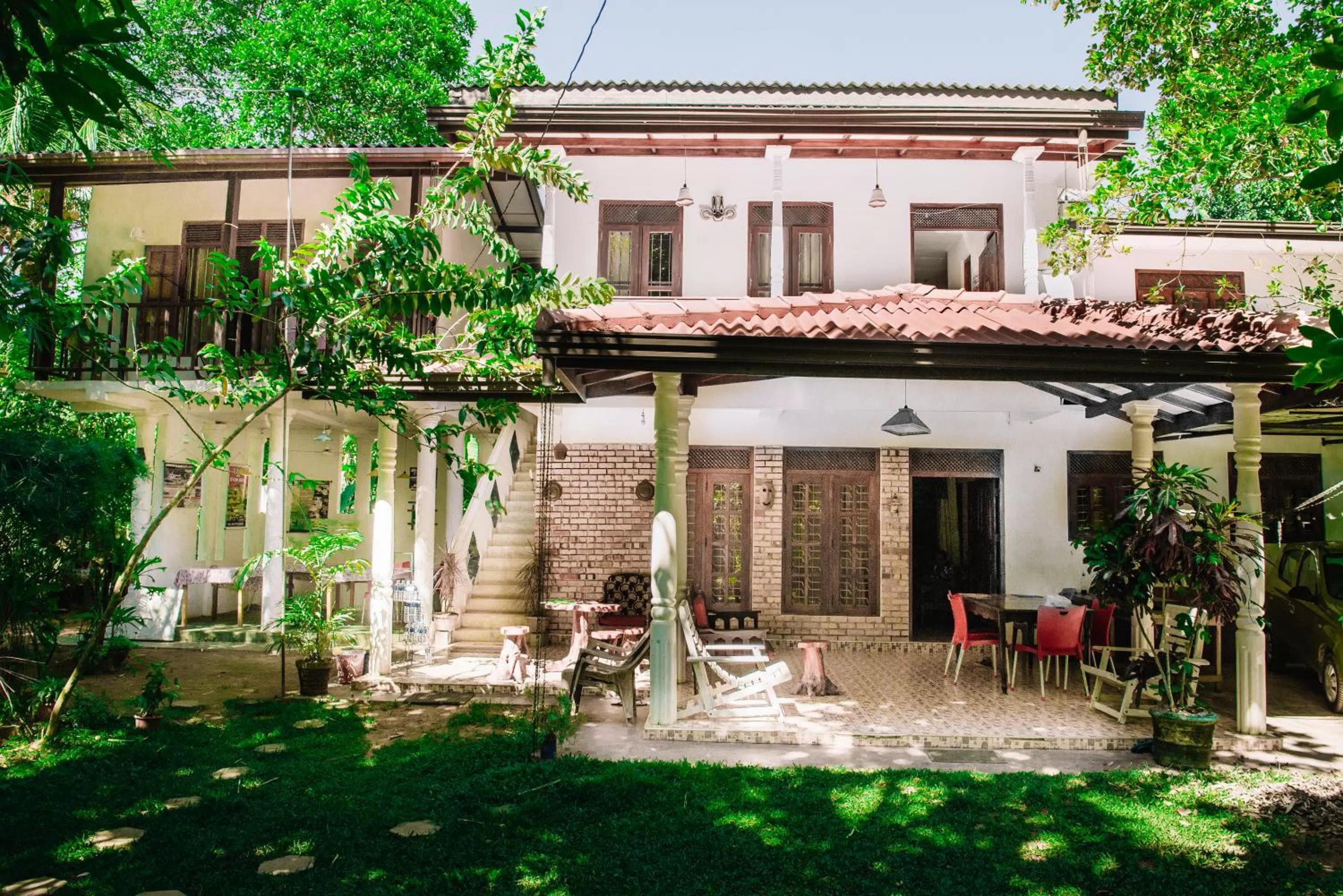 Restaurant/places to eat, Property Building in Kadolana Guest House