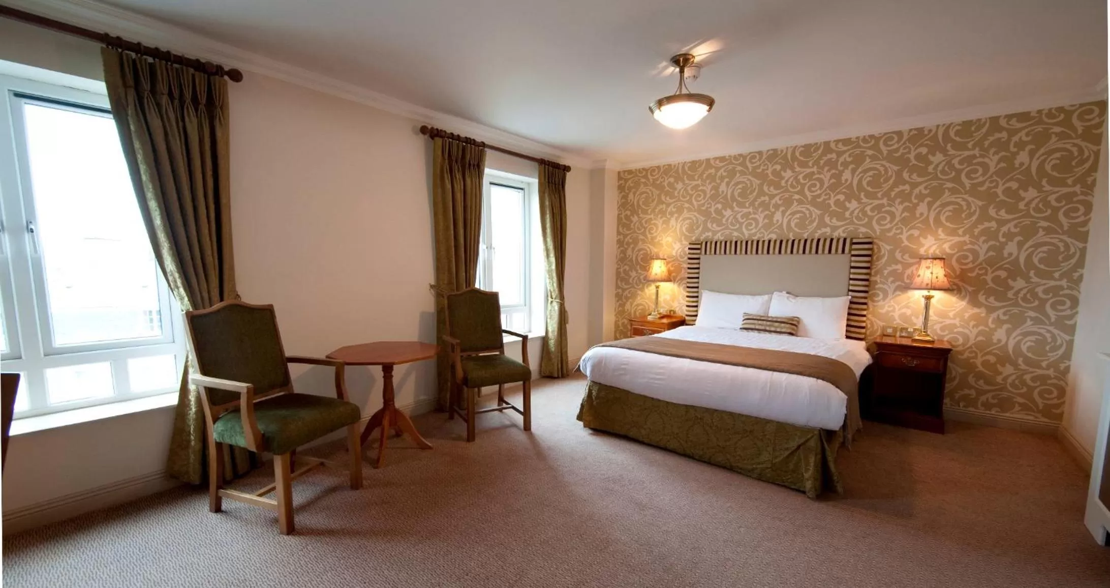 Superior Double Room in Bracken Court Hotel