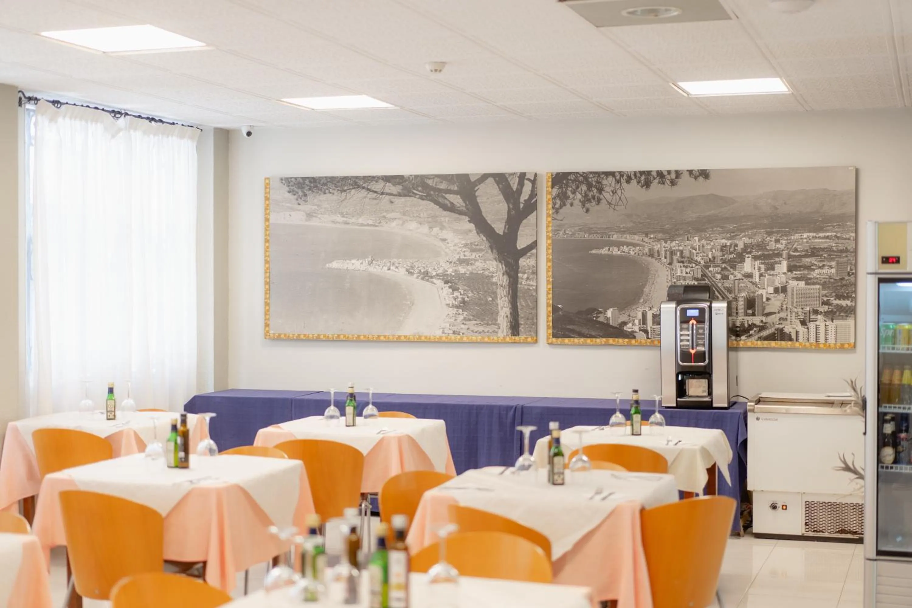 Restaurant/places to eat in Hotel Santa Faz