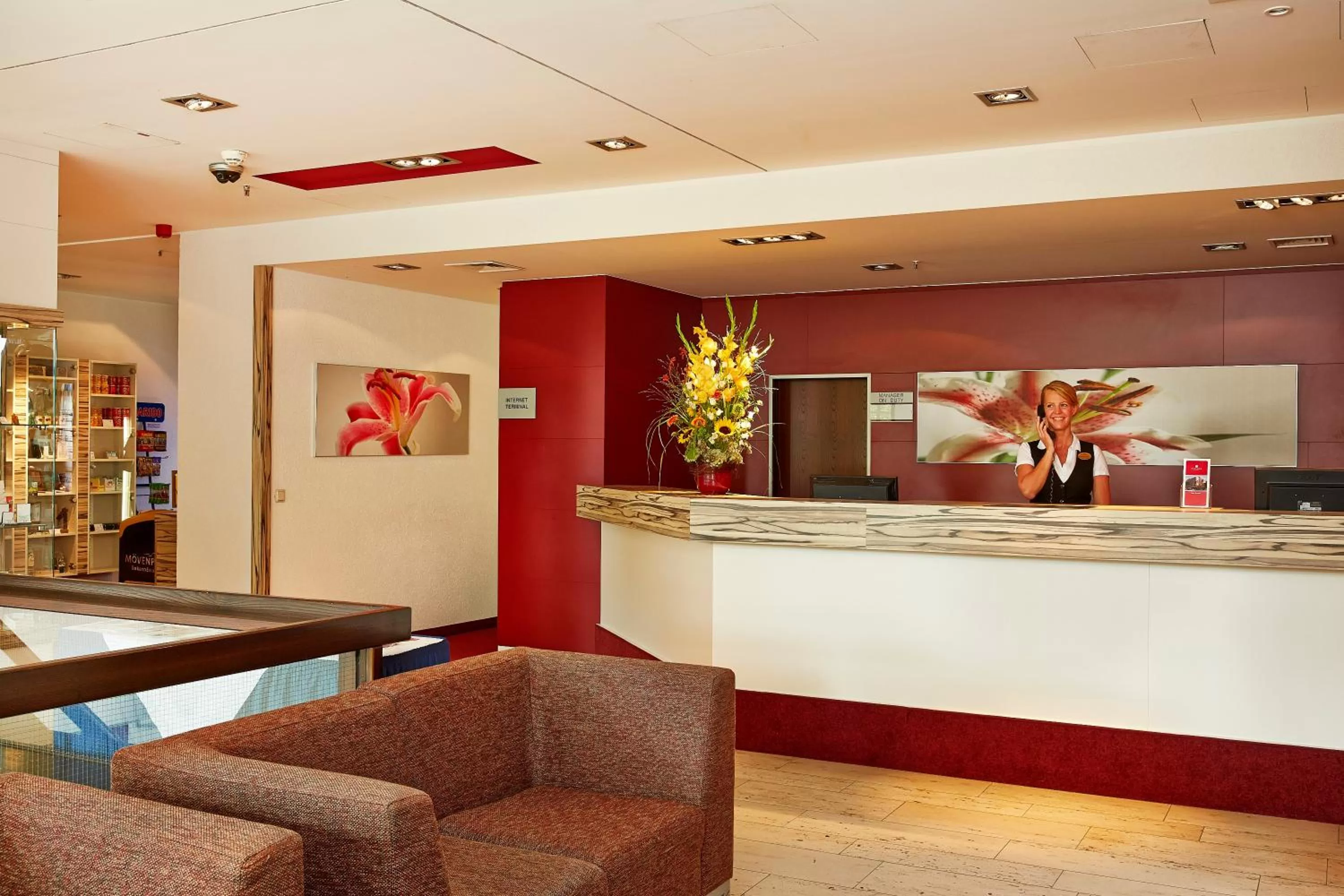 Lobby or reception in H+ Hotel Bad Soden