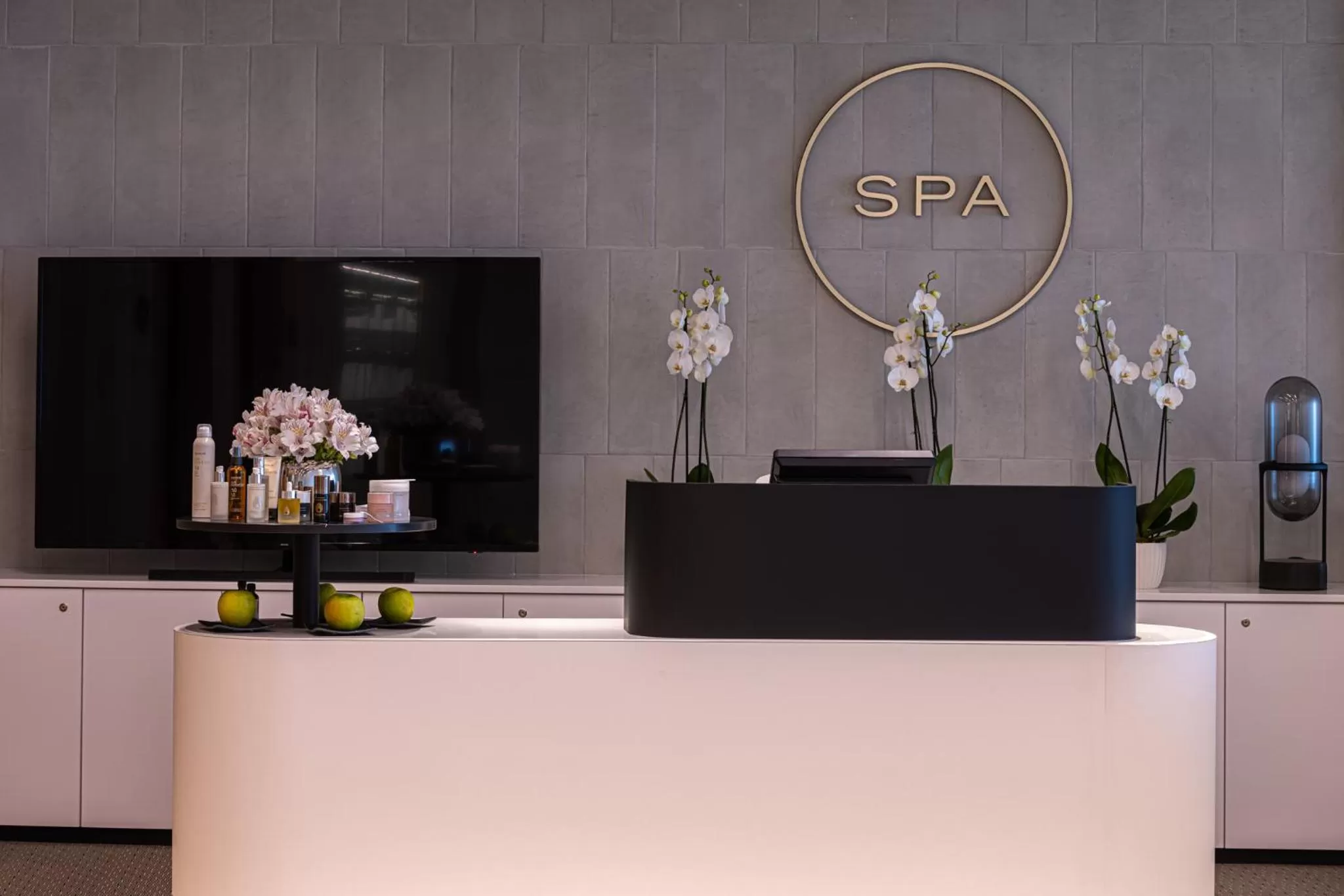 Spa and wellness centre/facilities, TV/Entertainment Center in LUA Resort - Adults only