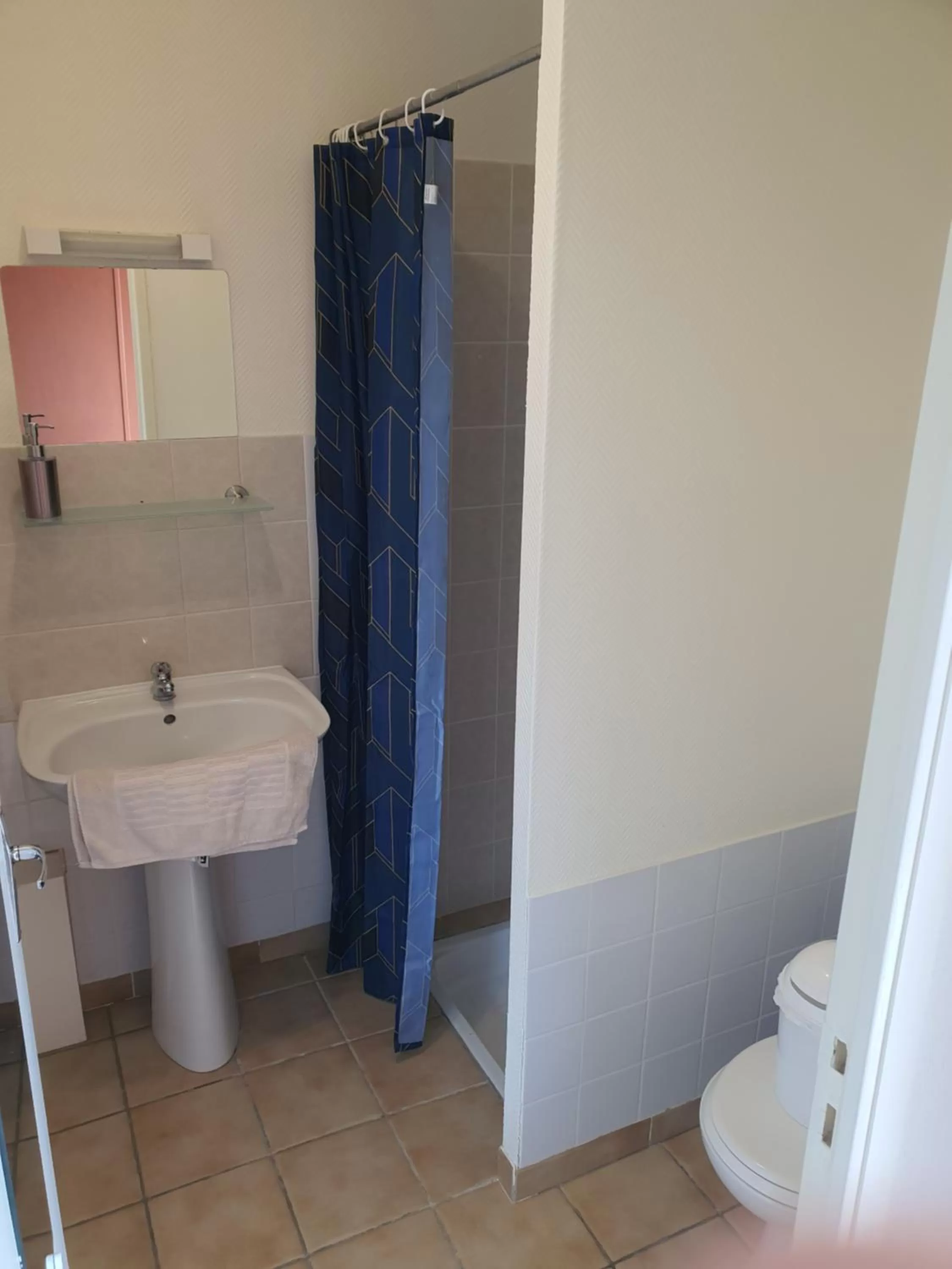 Shower in Cheverny la vie est belle