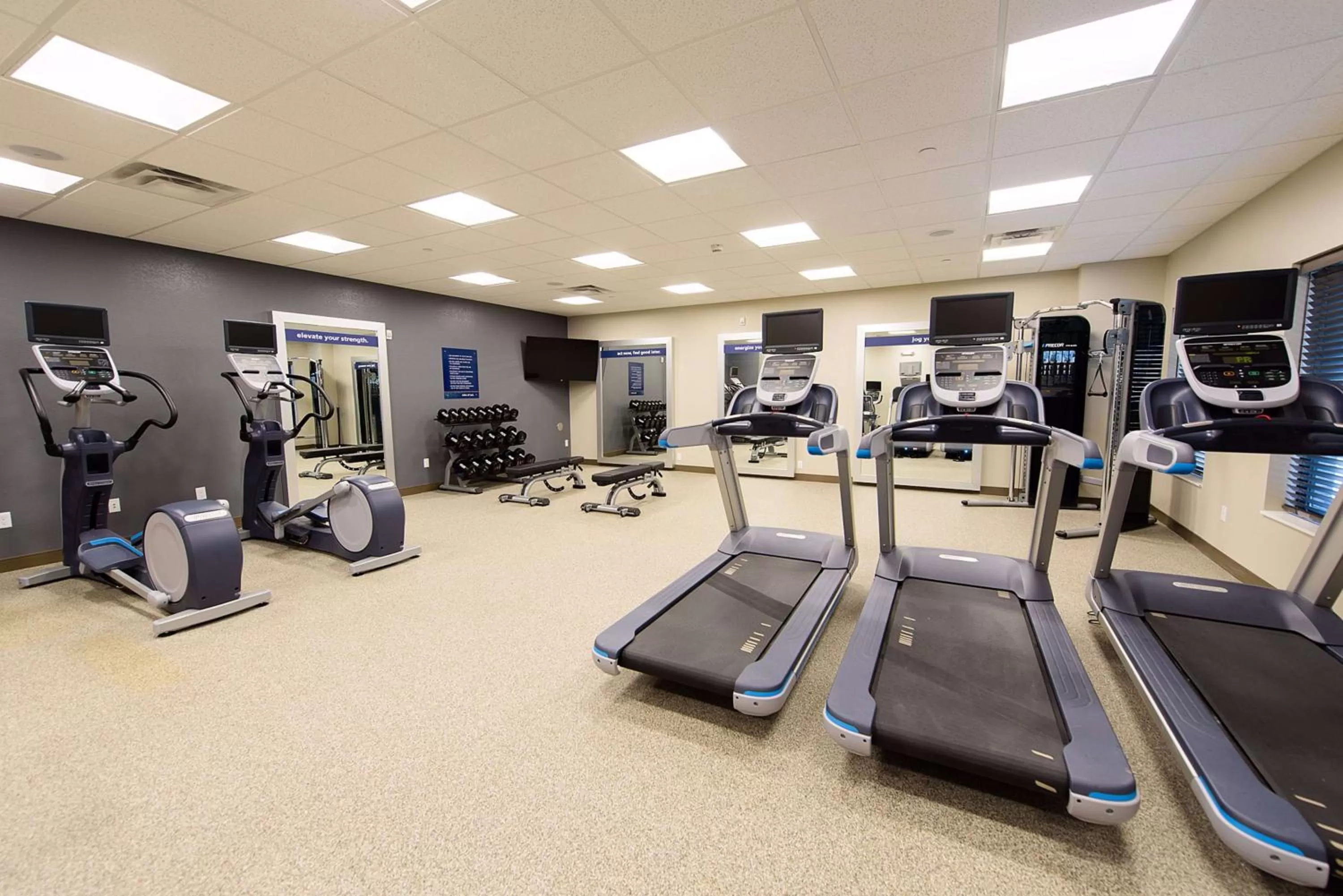 Fitness centre/facilities in Hampton Inn Superior Duluth, Wi