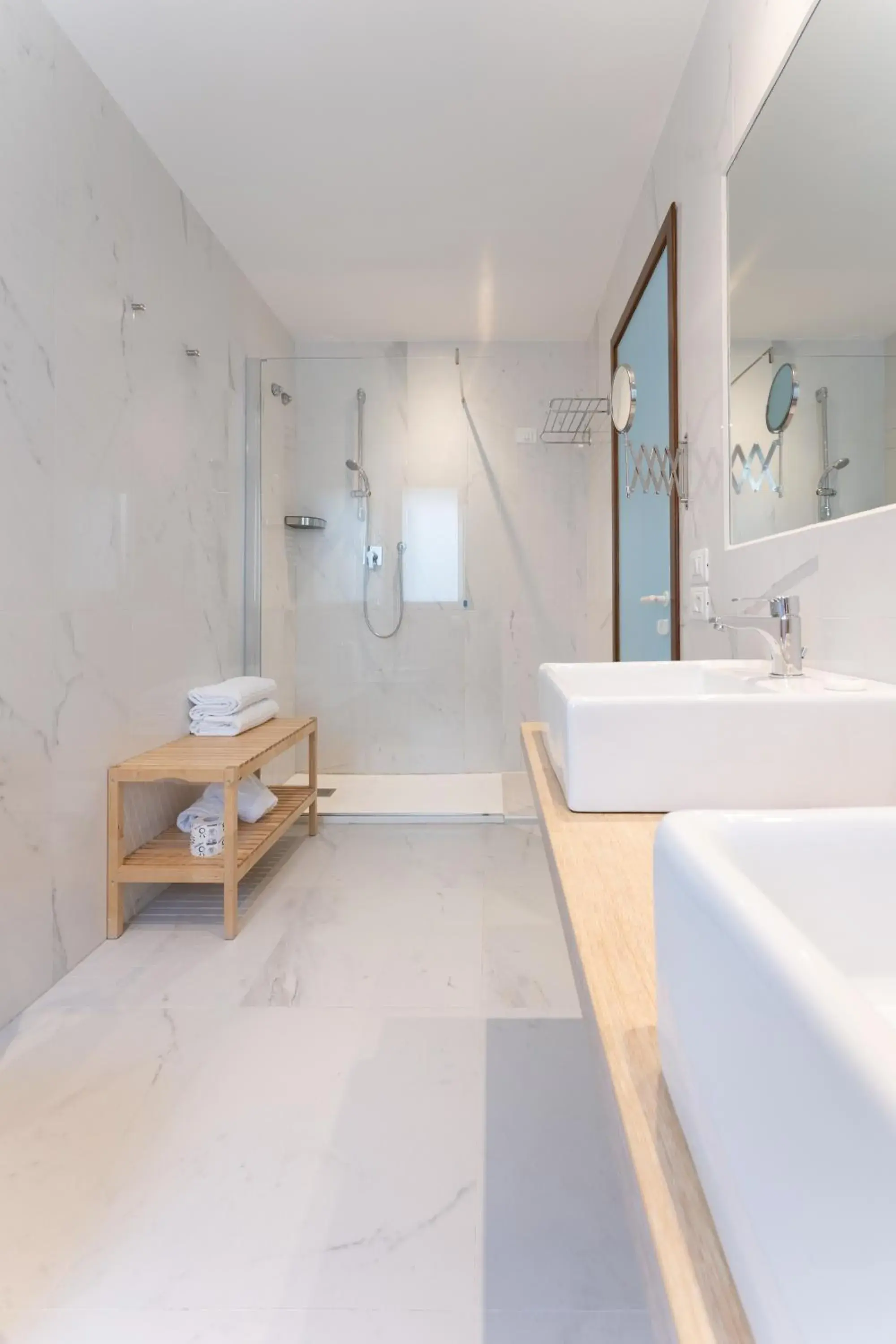 Family Room with Balcony Lateral Sea View in Hotel Excelsior Family Room with Balcony Lateral Sea View in Hotel Excelsior