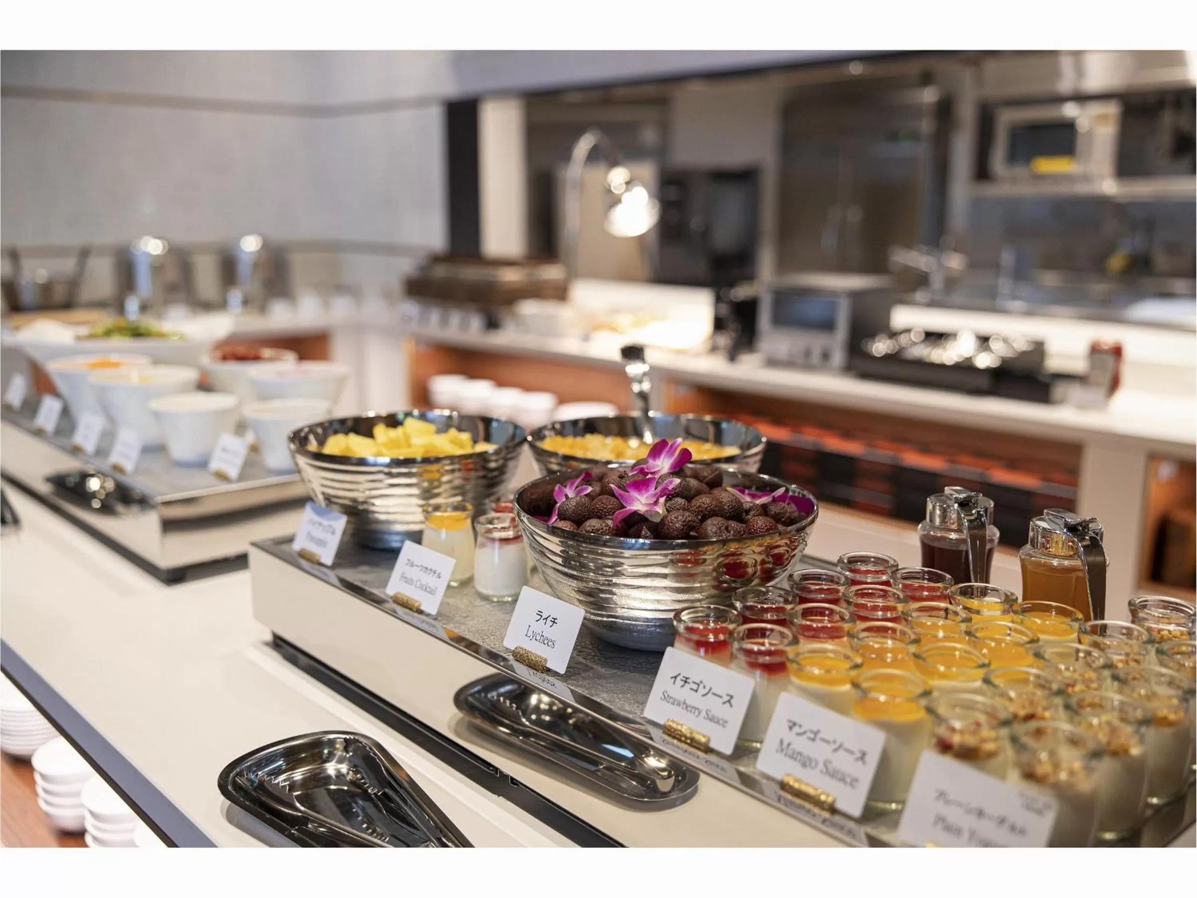 Restaurant/places to eat in Hotel Trad Hakata