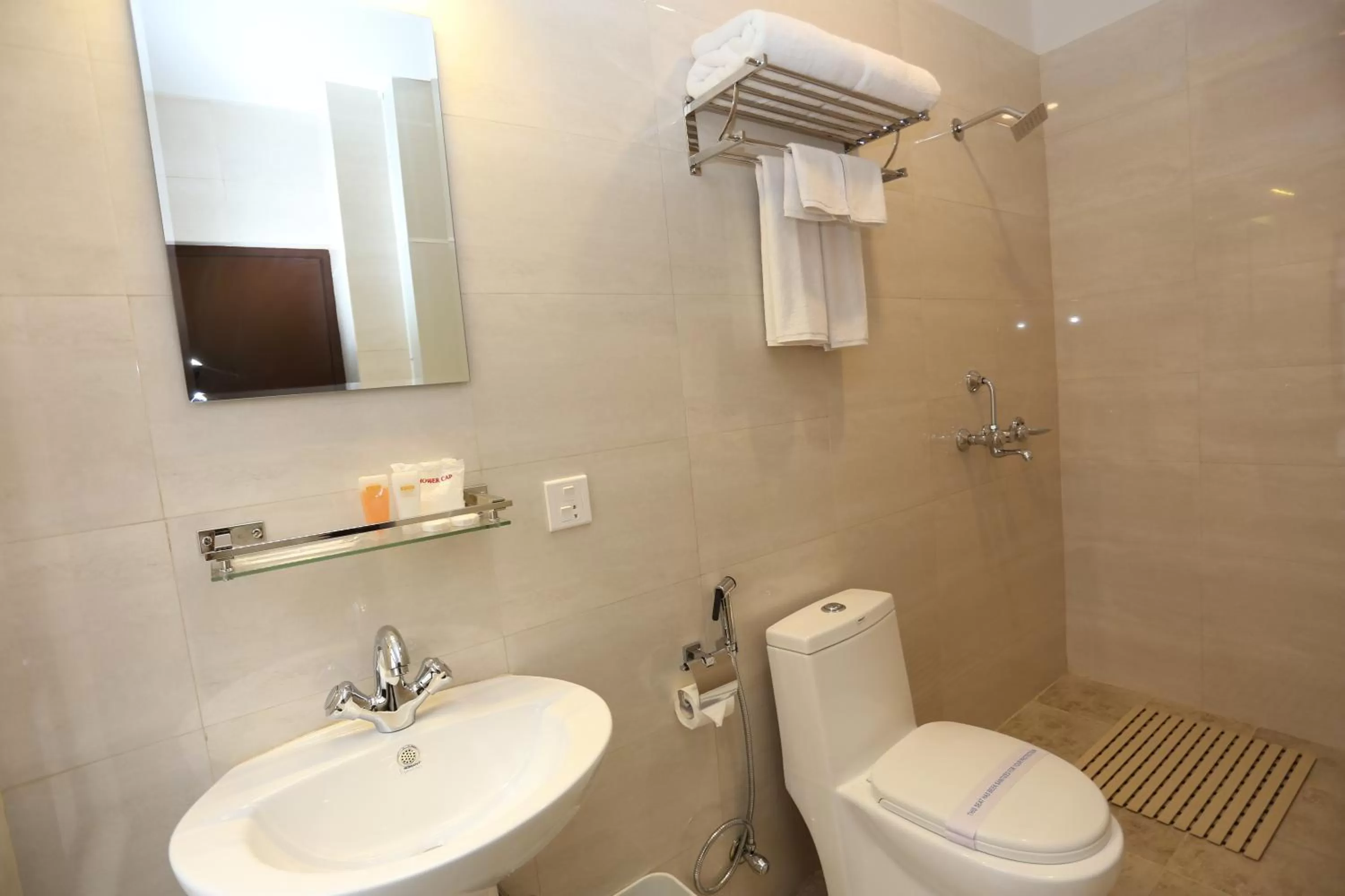 Bathroom in Hotel Jay Suites