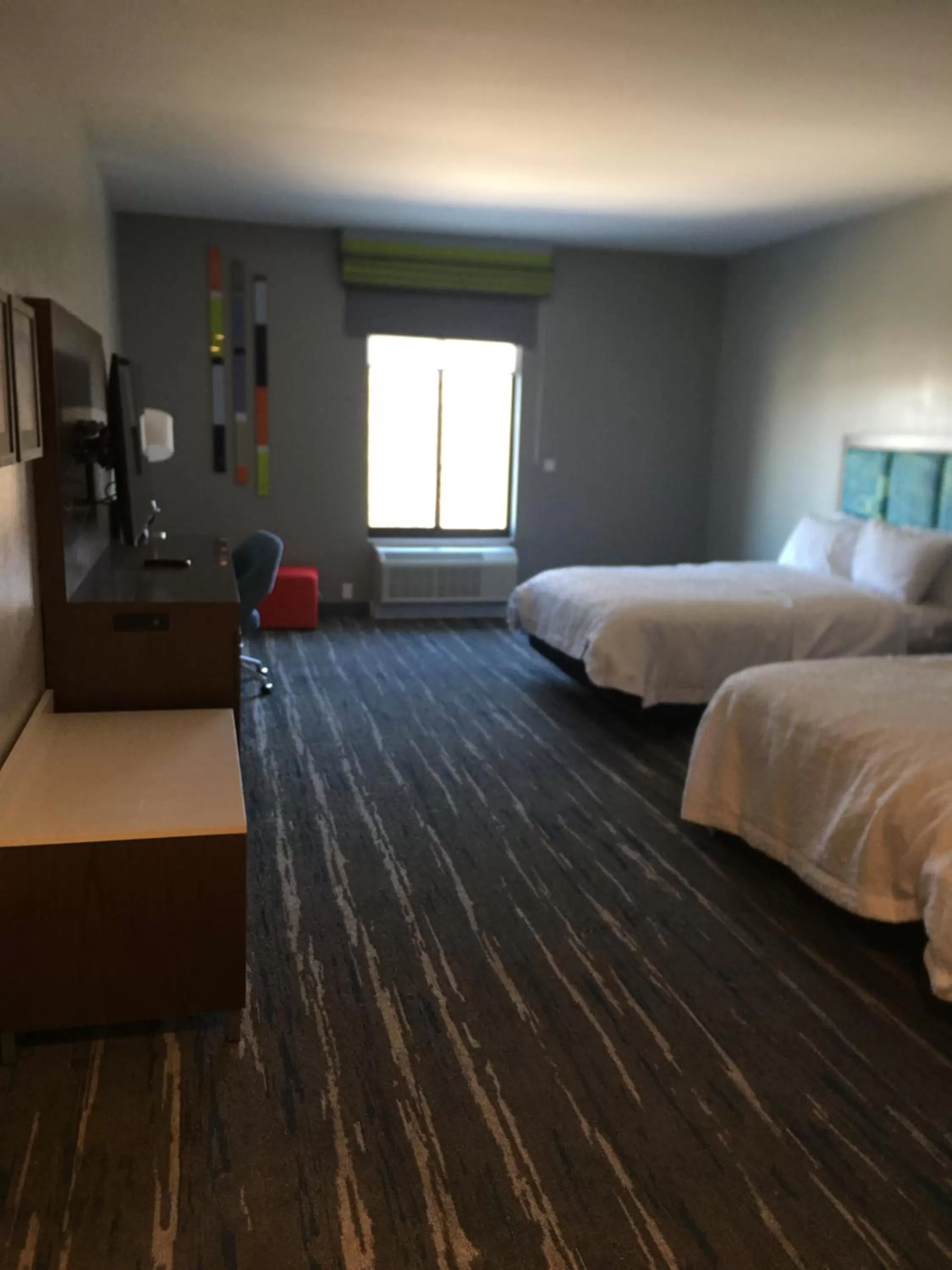 Bed in Hampton Inn Old Bridge NJ