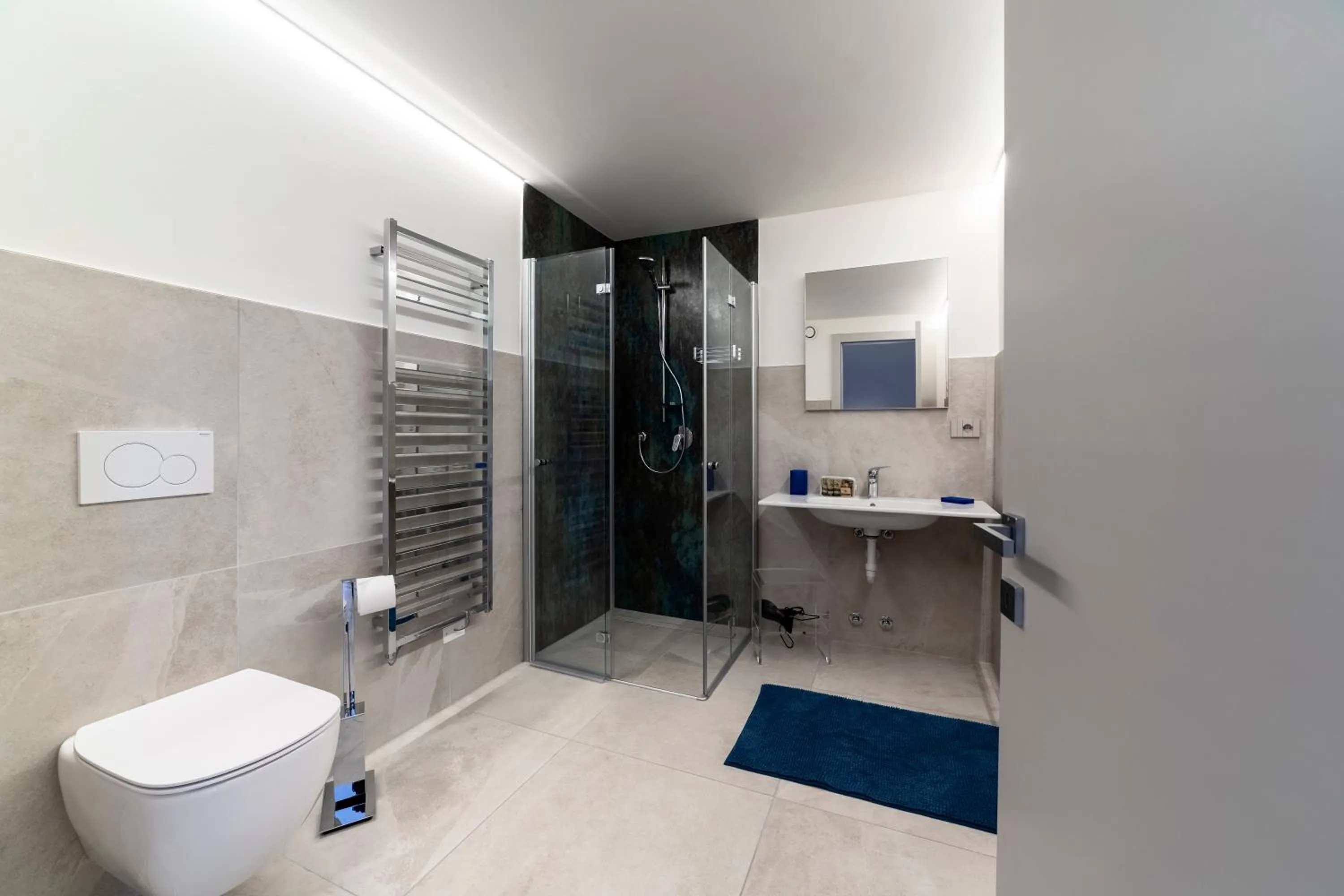 Toilet in Lamasu RioVerde - Lago di Garda