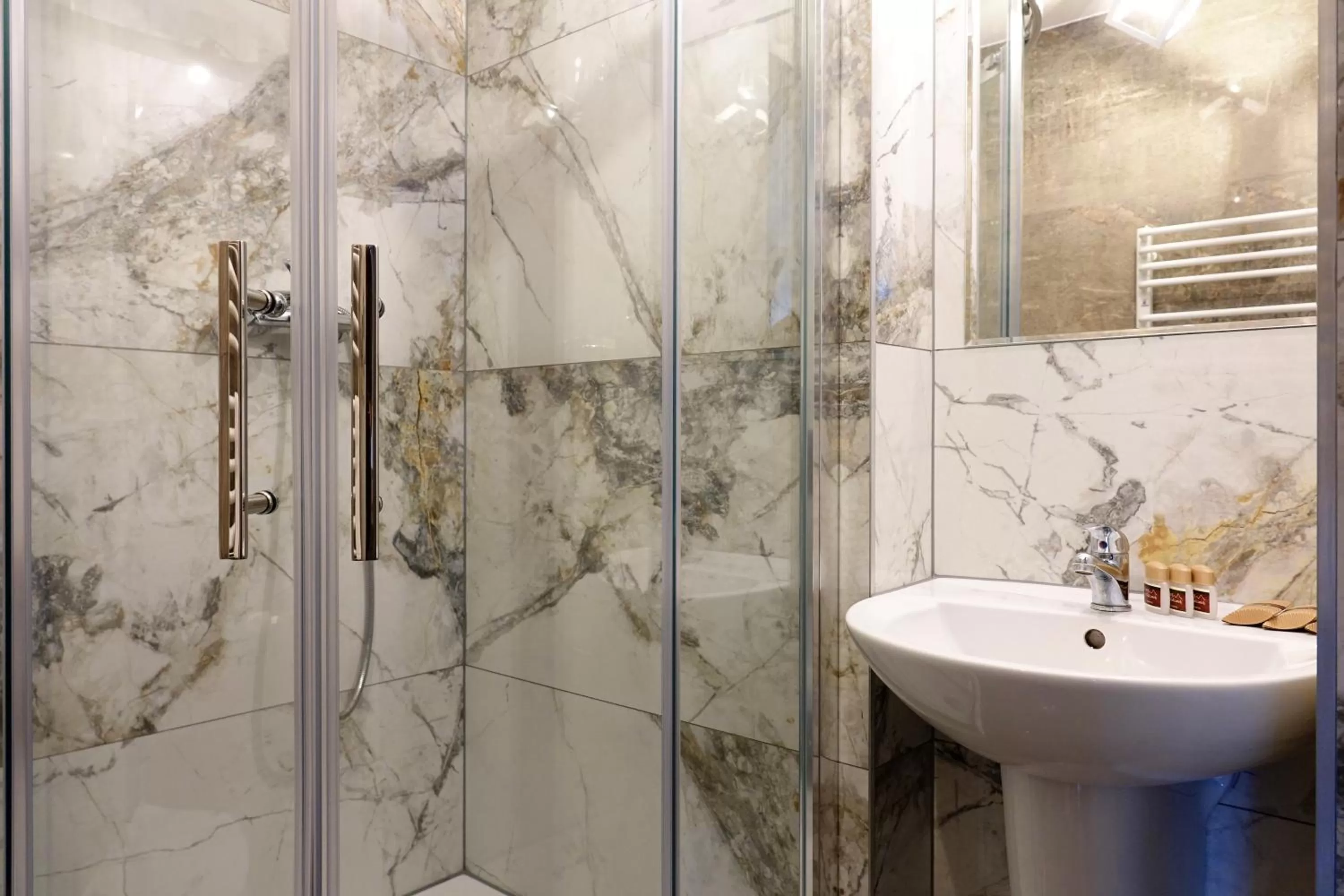 Bathroom in Zajazd Białczański Dom Wypoczynkowy Restauracja