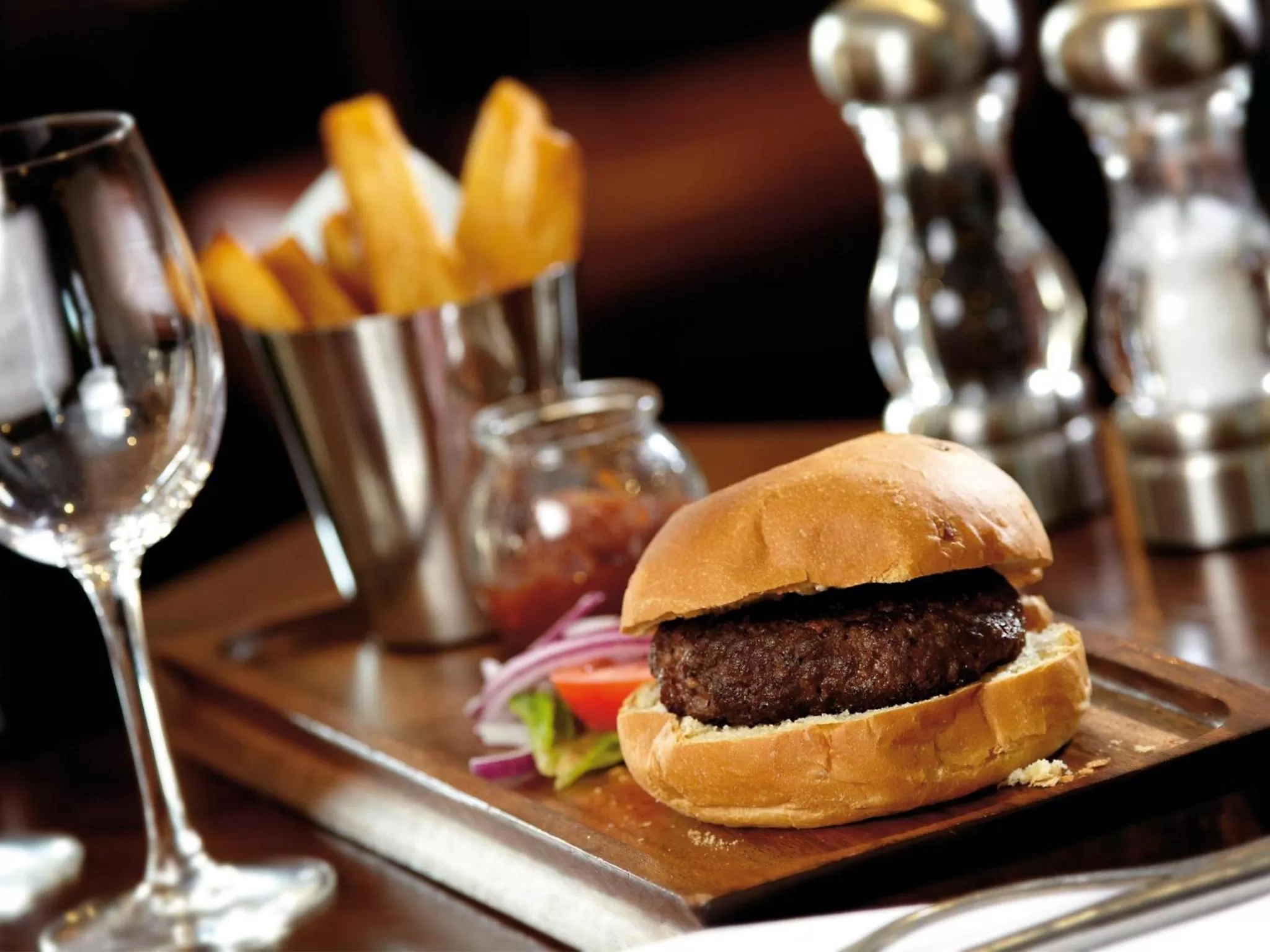 Restaurant/places to eat in Macdonald Tickled Trout Hotel