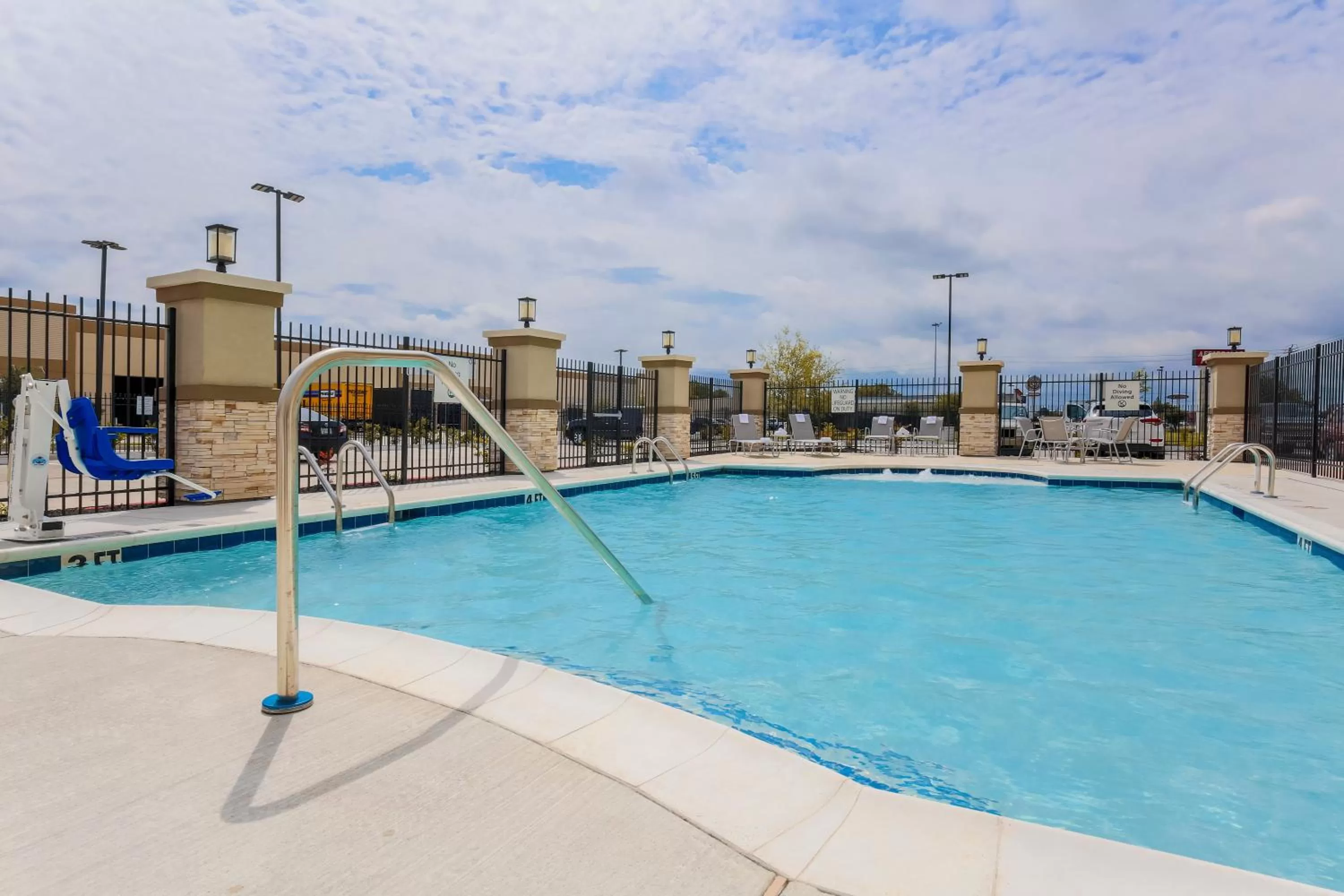 Swimming pool in Holiday Inn Express & Suites Houston - Hobby Airport Area by IHG
