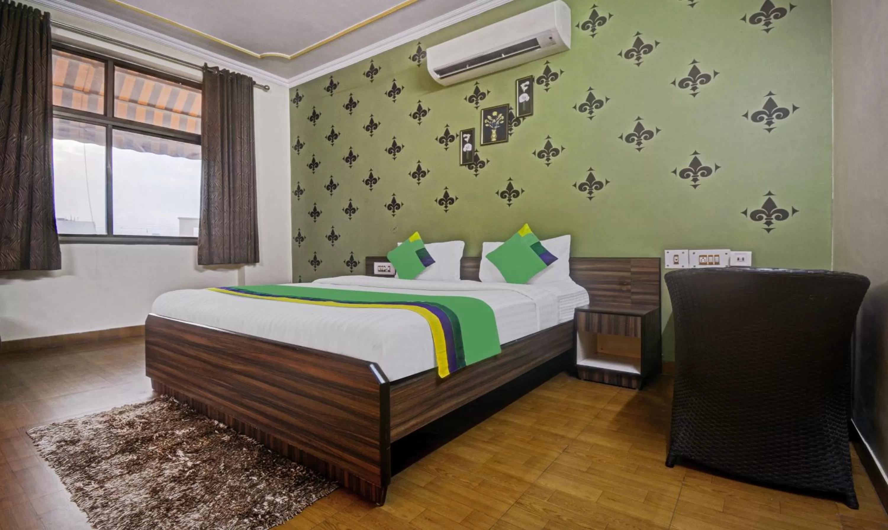 Bedroom, Bed in Treebo New Rockwell Vivek Vihar