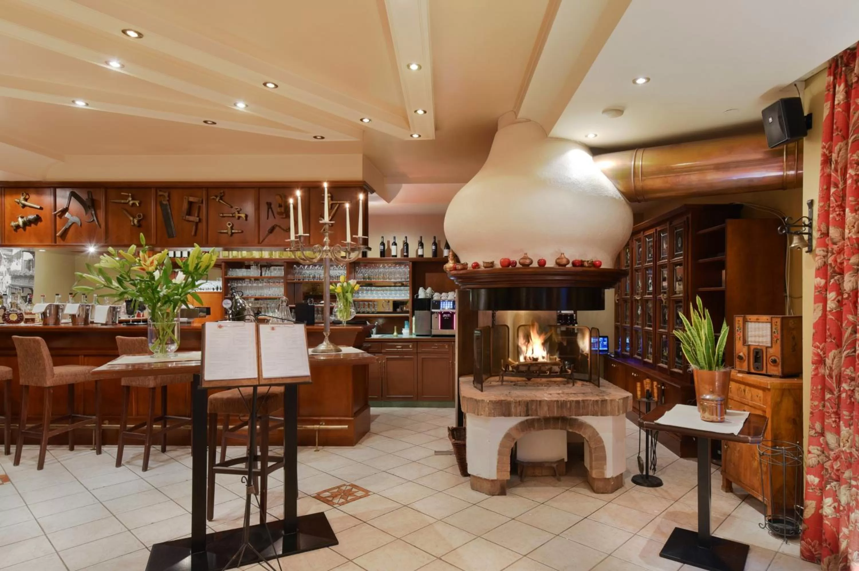 Restaurant/places to eat in Cella Central Historic Boutique Hotel