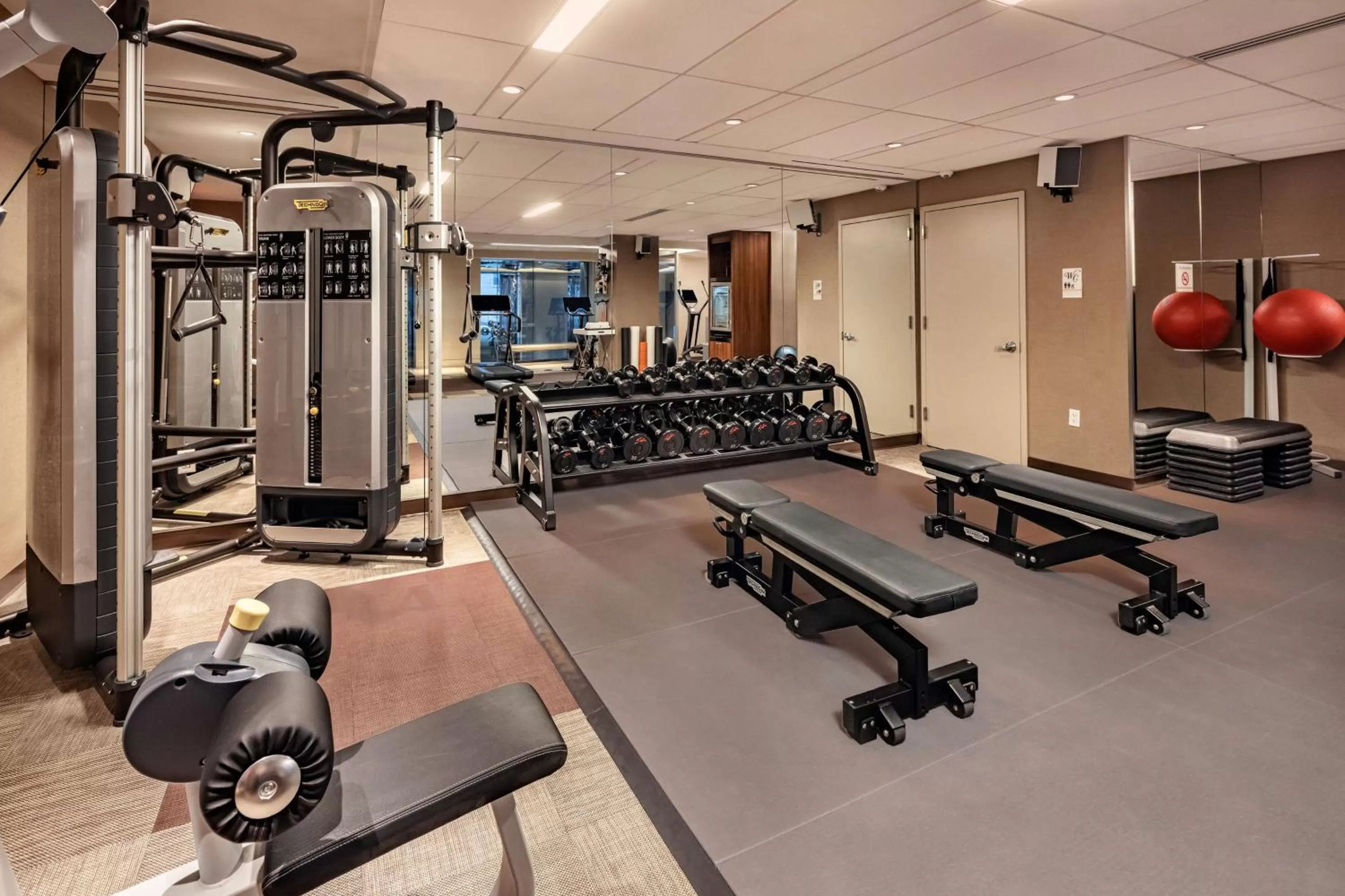 Fitness centre/facilities in Hilton Club The Quin New York