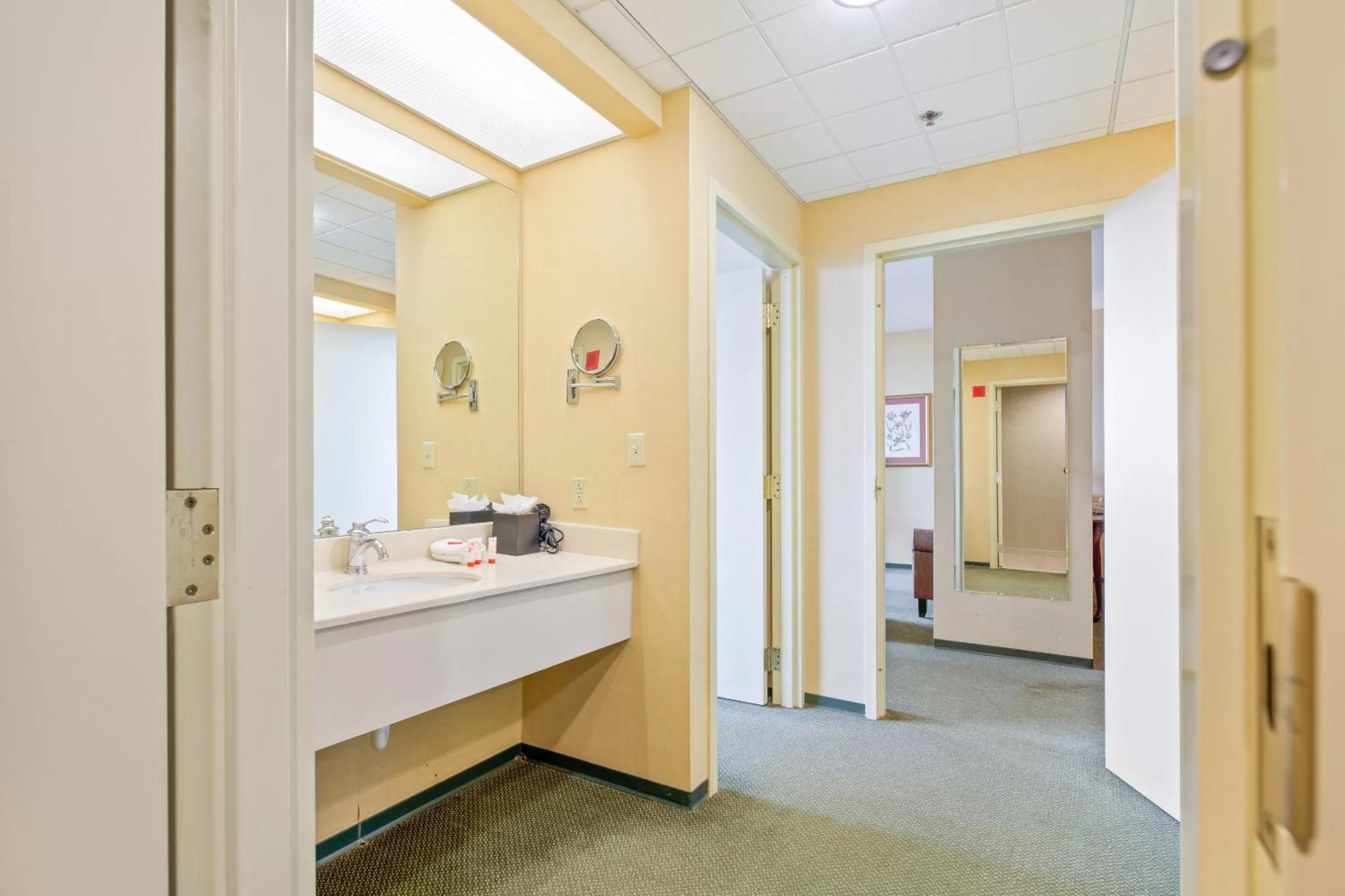 Bathroom in OYO Hotel St Louis Downtown City Center MO