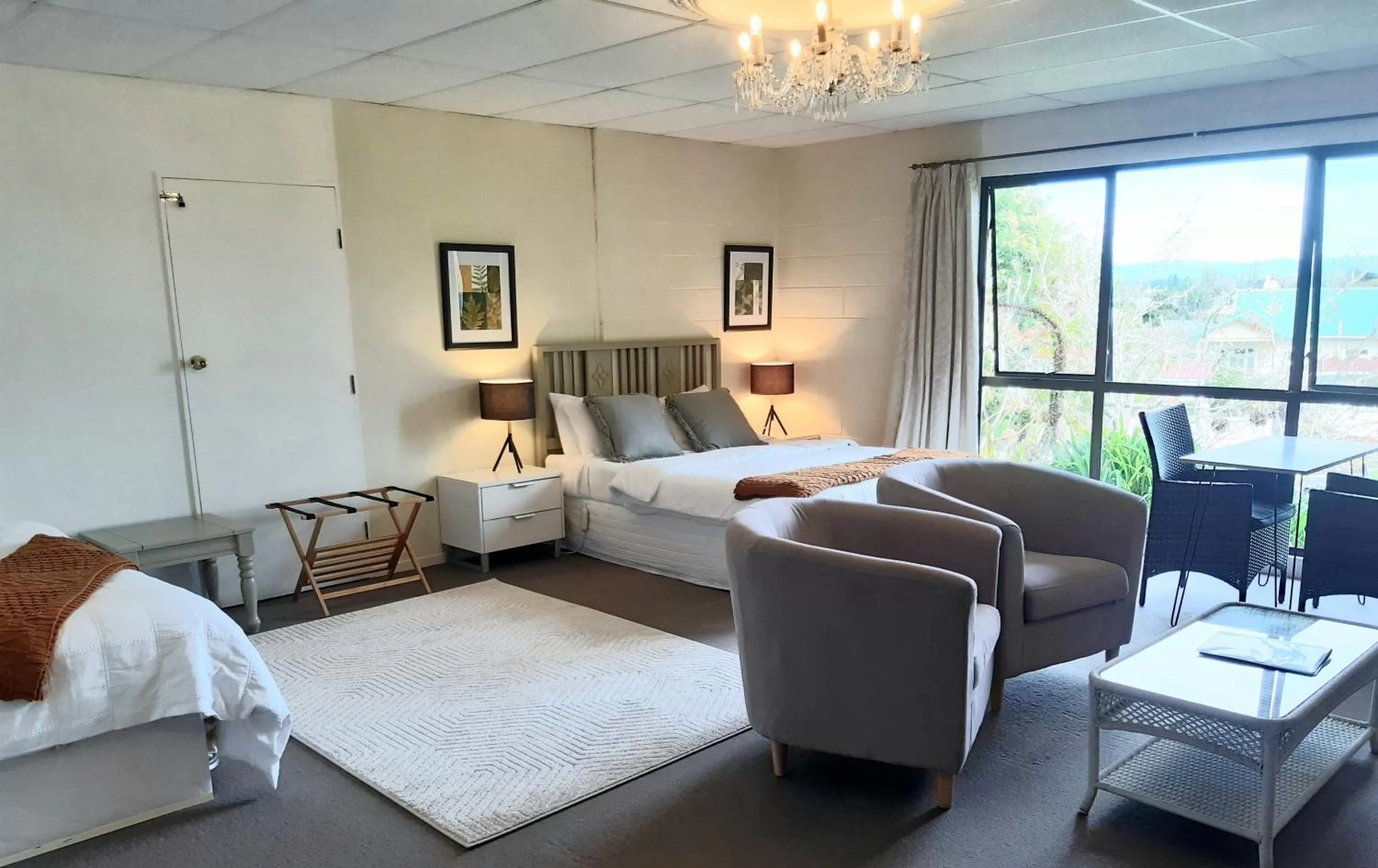 View (from property/room), Seating Area in Paeroa bed and breakfast