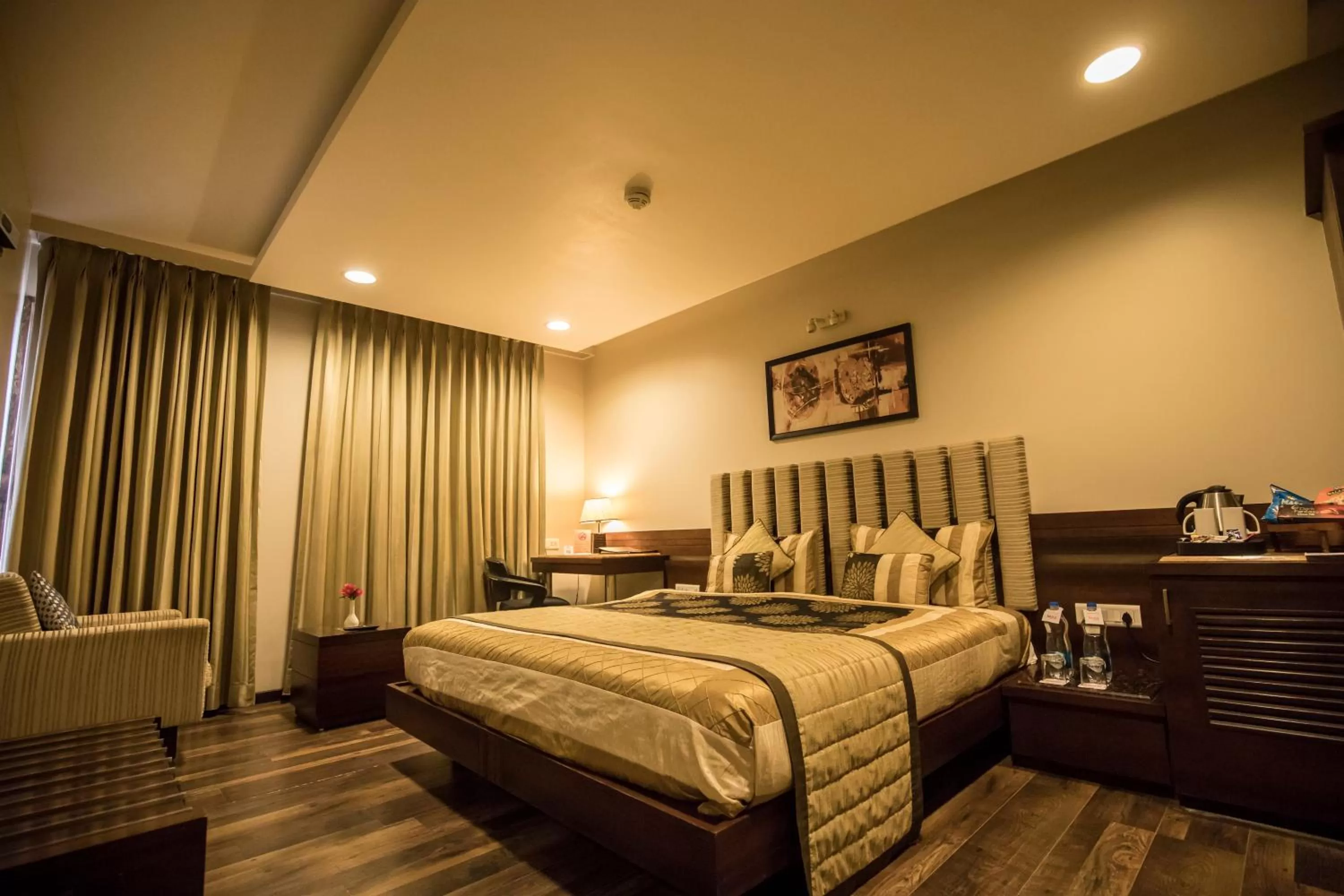 Photo of the whole room, Bed in Bizz The Hotel