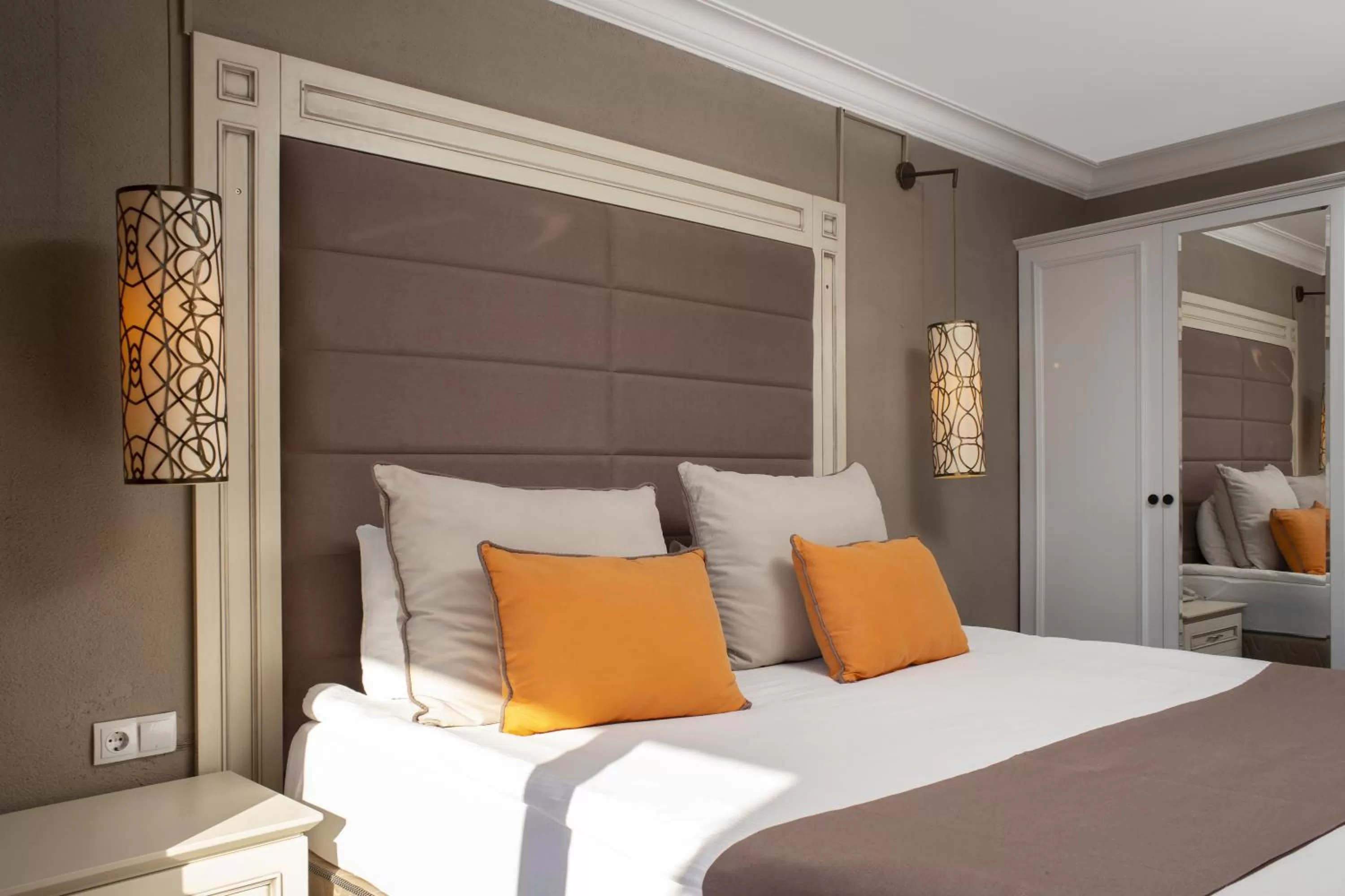 Massage, Bed in Suhan Seaport Hotel