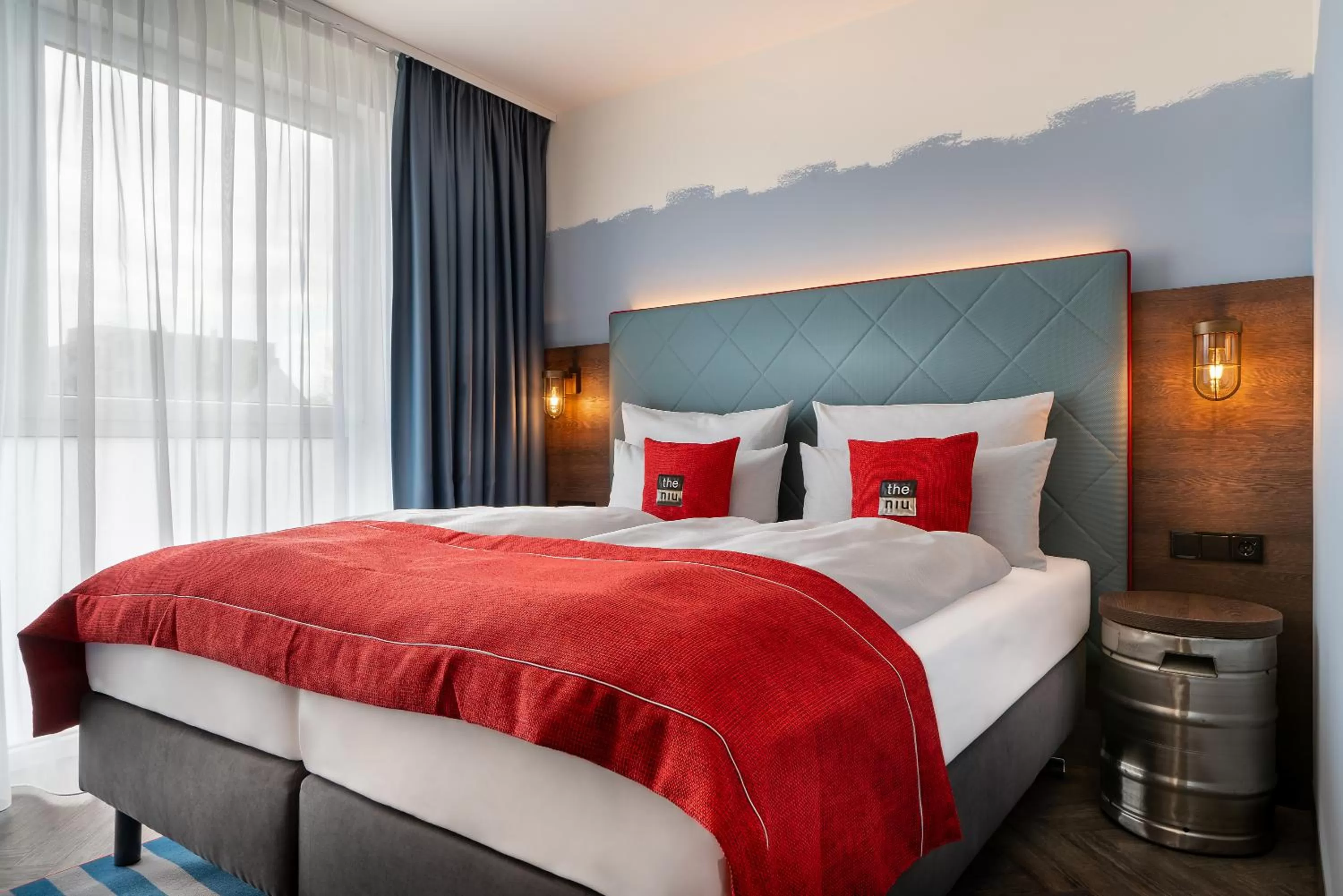 Bedroom, Bed in Holiday Inn - the niu, Keg Hamburg Ost by IHG