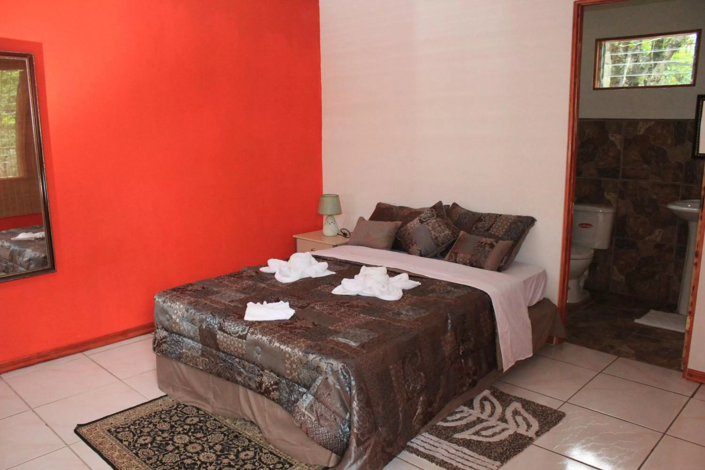 Photo of the whole room, Bed in Hotel Your House