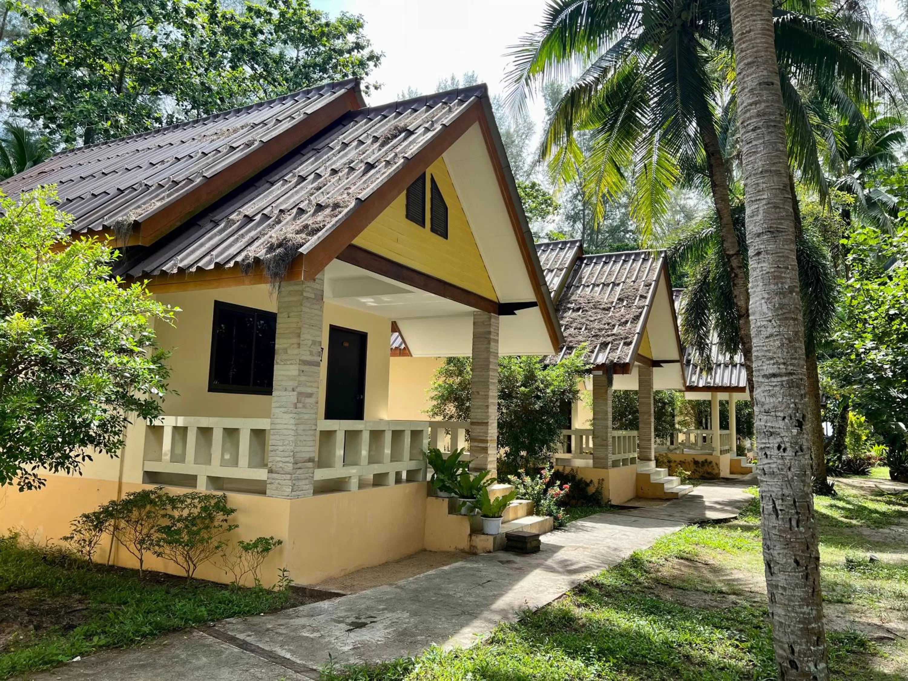 Property Building in Ao Thong beach Bungalows