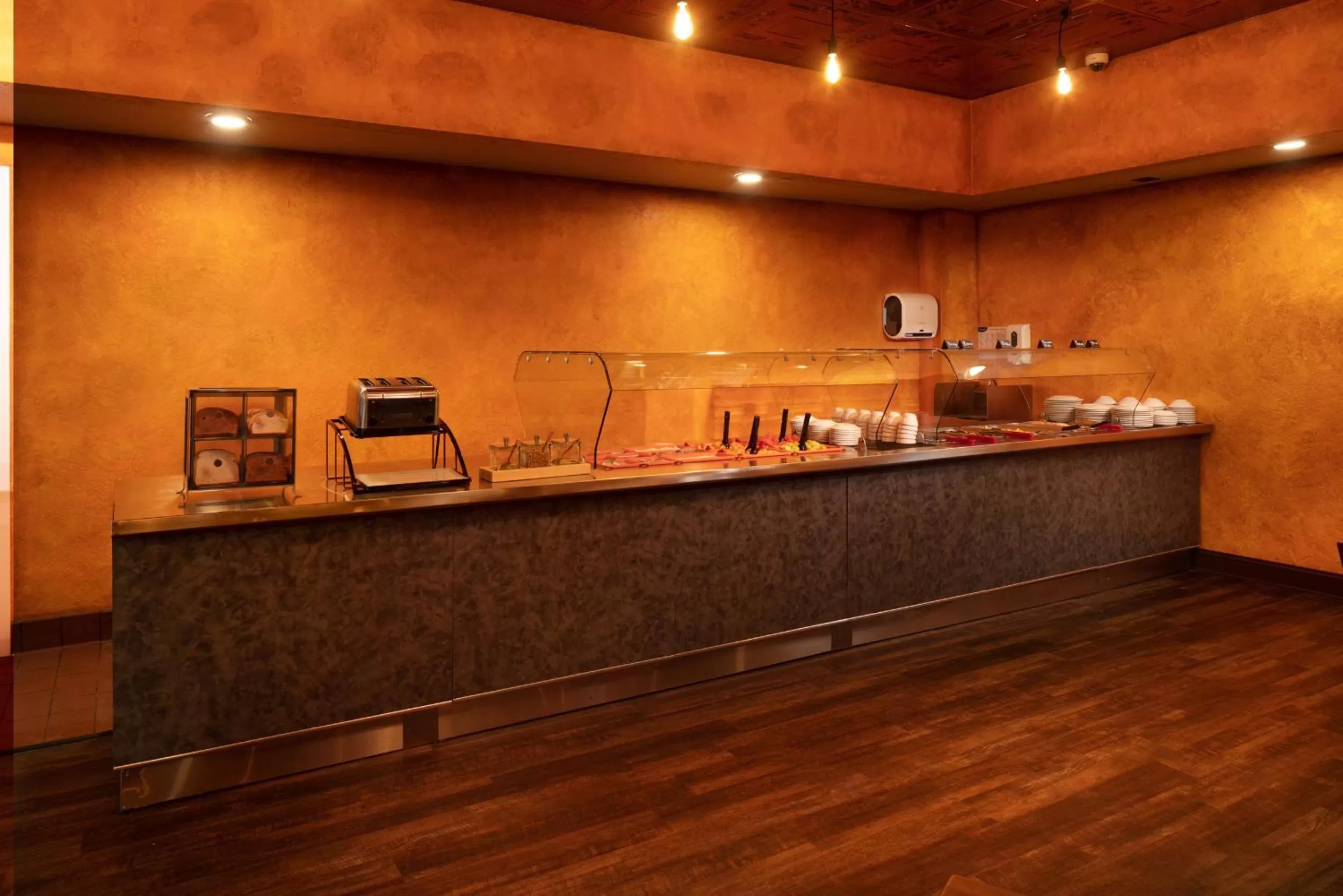 Continental breakfast in Red Lion Hotel Orlando Lake Buena Vista South- Near Disney