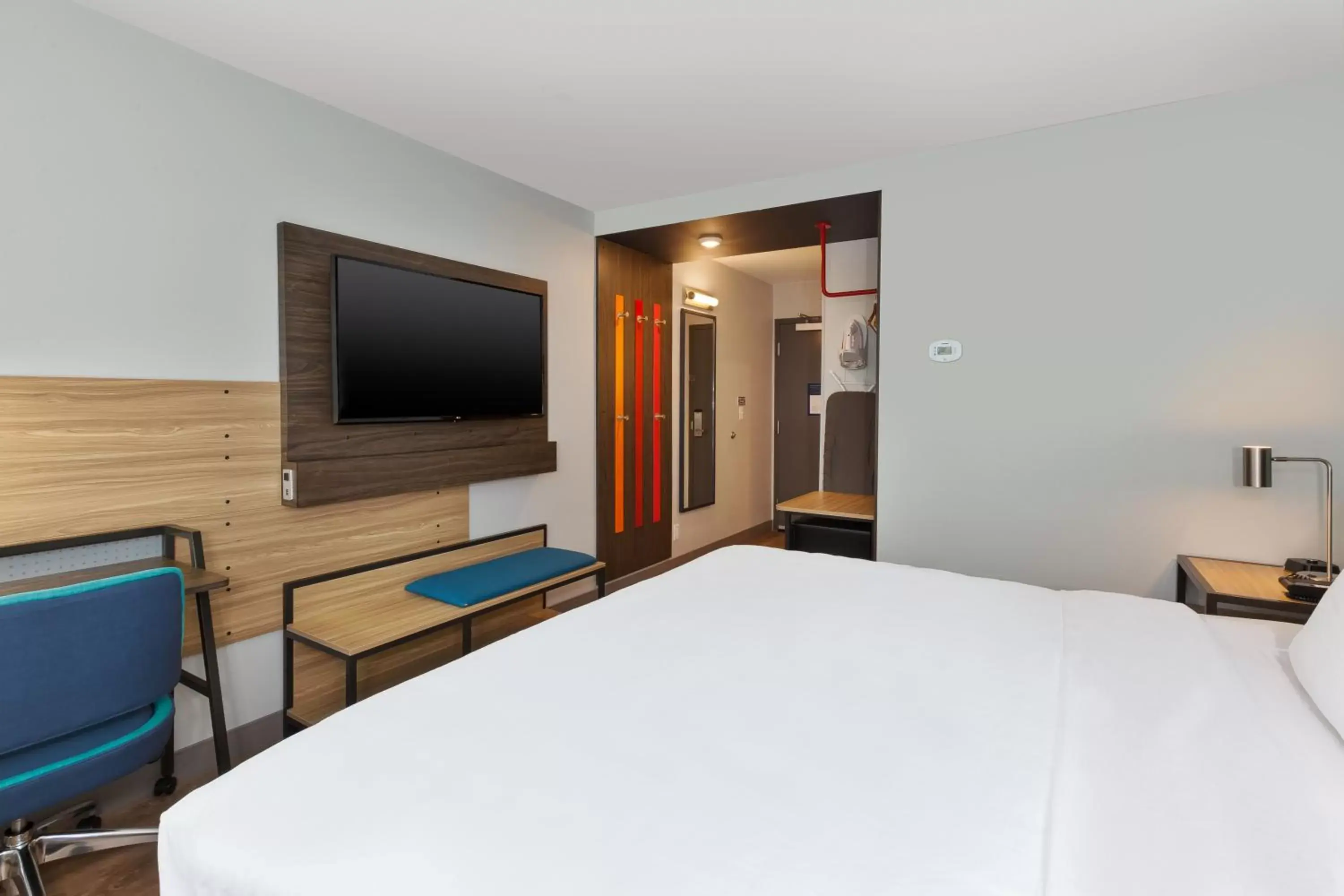 King Room - Hearing Accessible in Tru By Hilton Comstock Park Grand Rapids, MI King Room - Hearing Accessible in Tru By Hilton Comstock Park Grand Rapids, MI