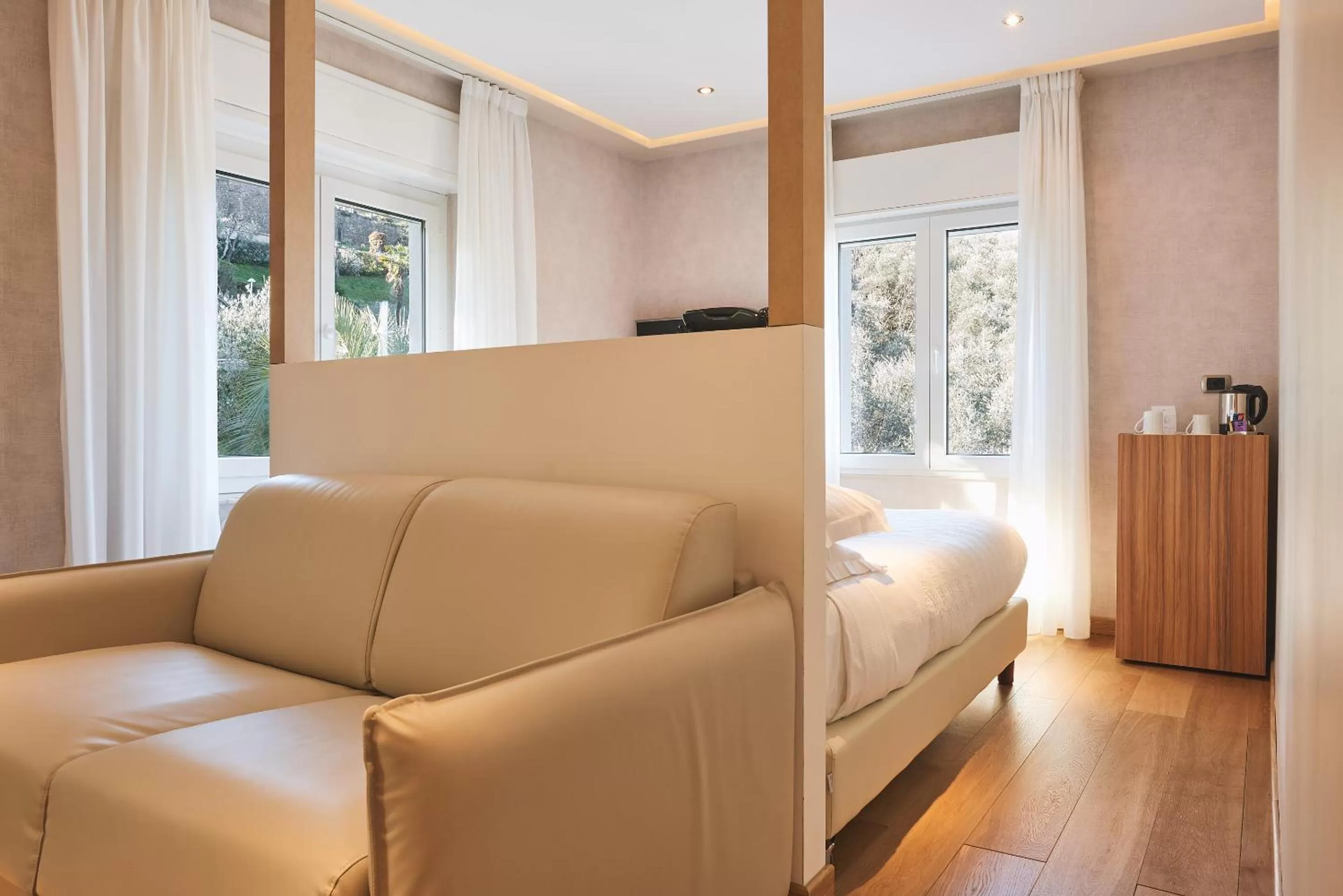 Photo of the whole room in Doria Park Hotel