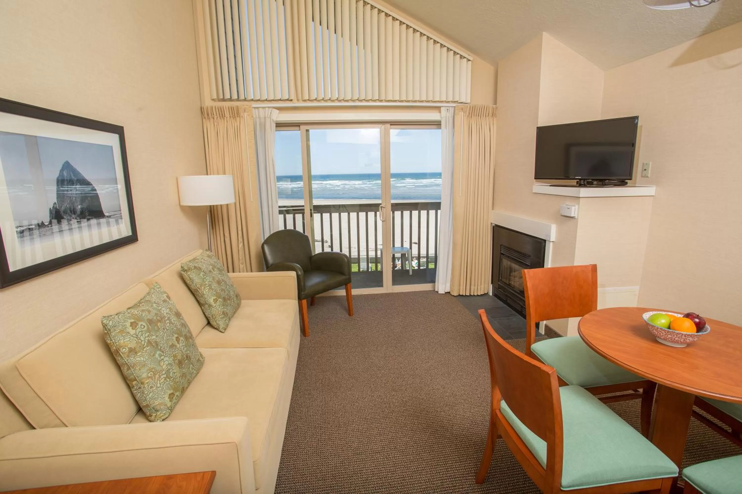 Family Suite in Schooner's Cove Inn