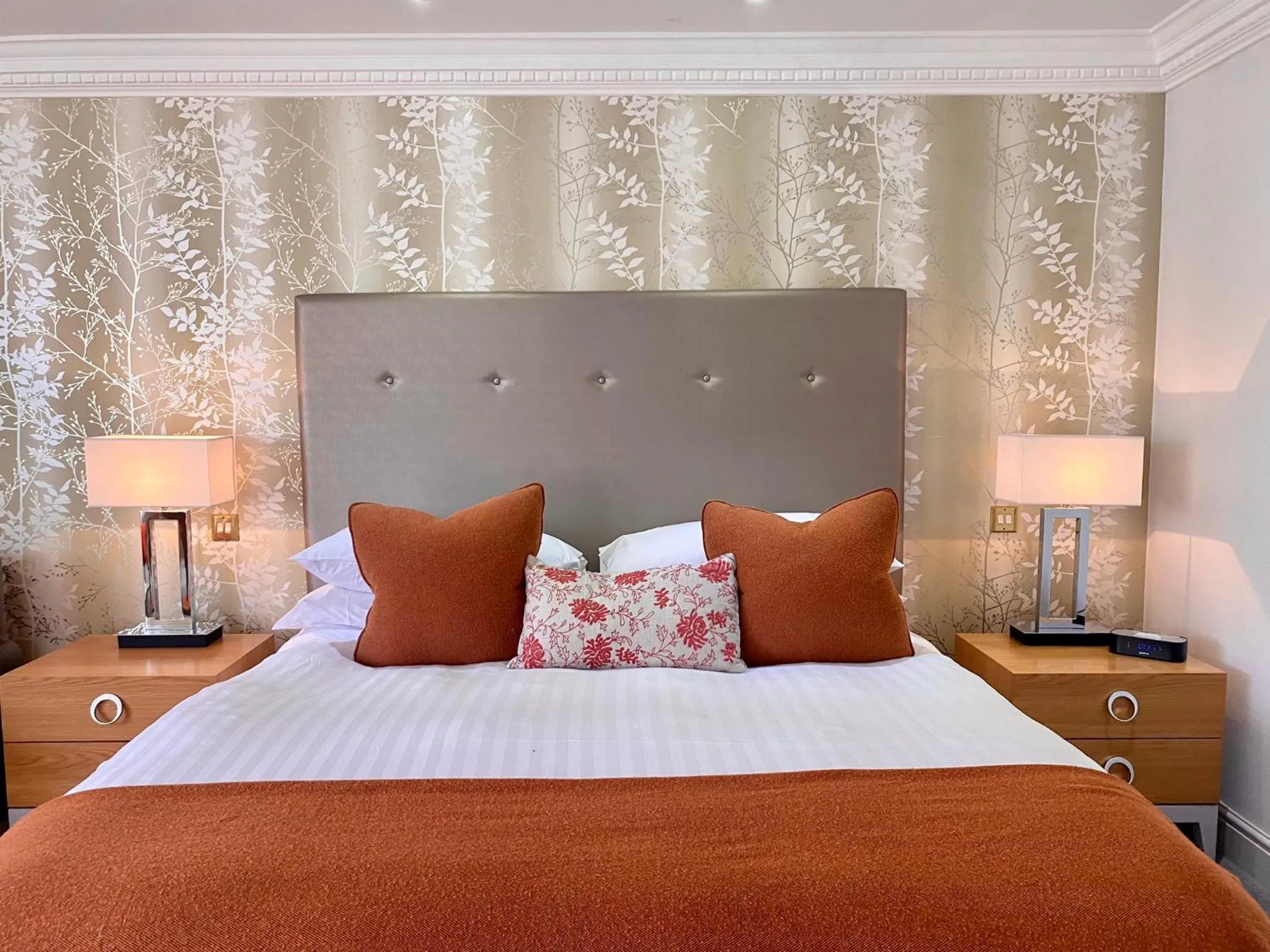Bed in Rowhill Grange Hotel & Utopia Spa
