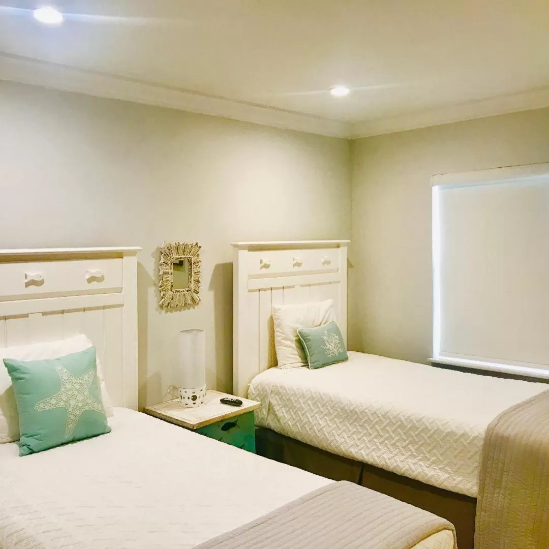 Bed in Sea Turtle Inn