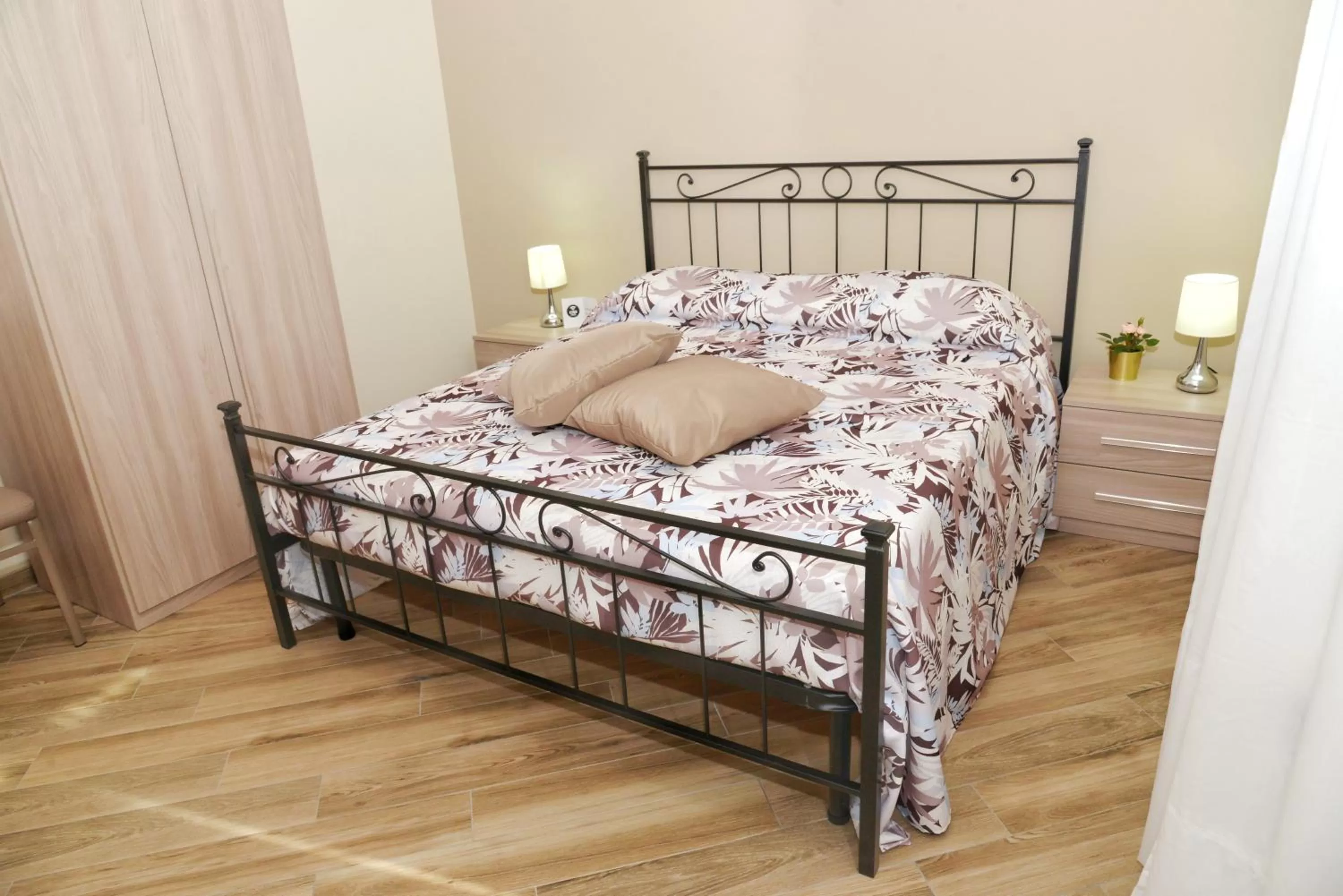 Bedroom, Bed in B&B MONDAY