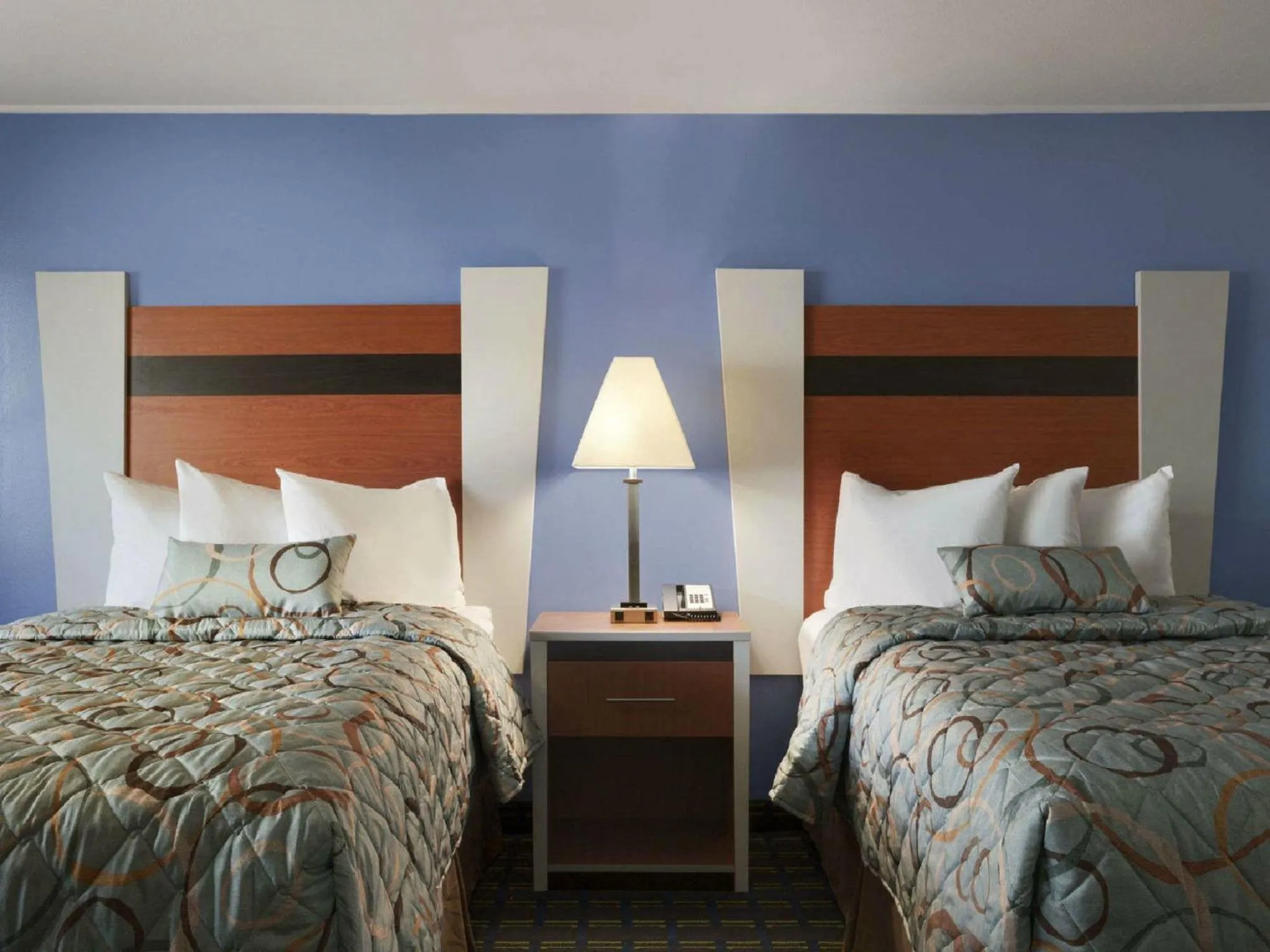 Bed in Days Inn by Wyndham - Cape Cod