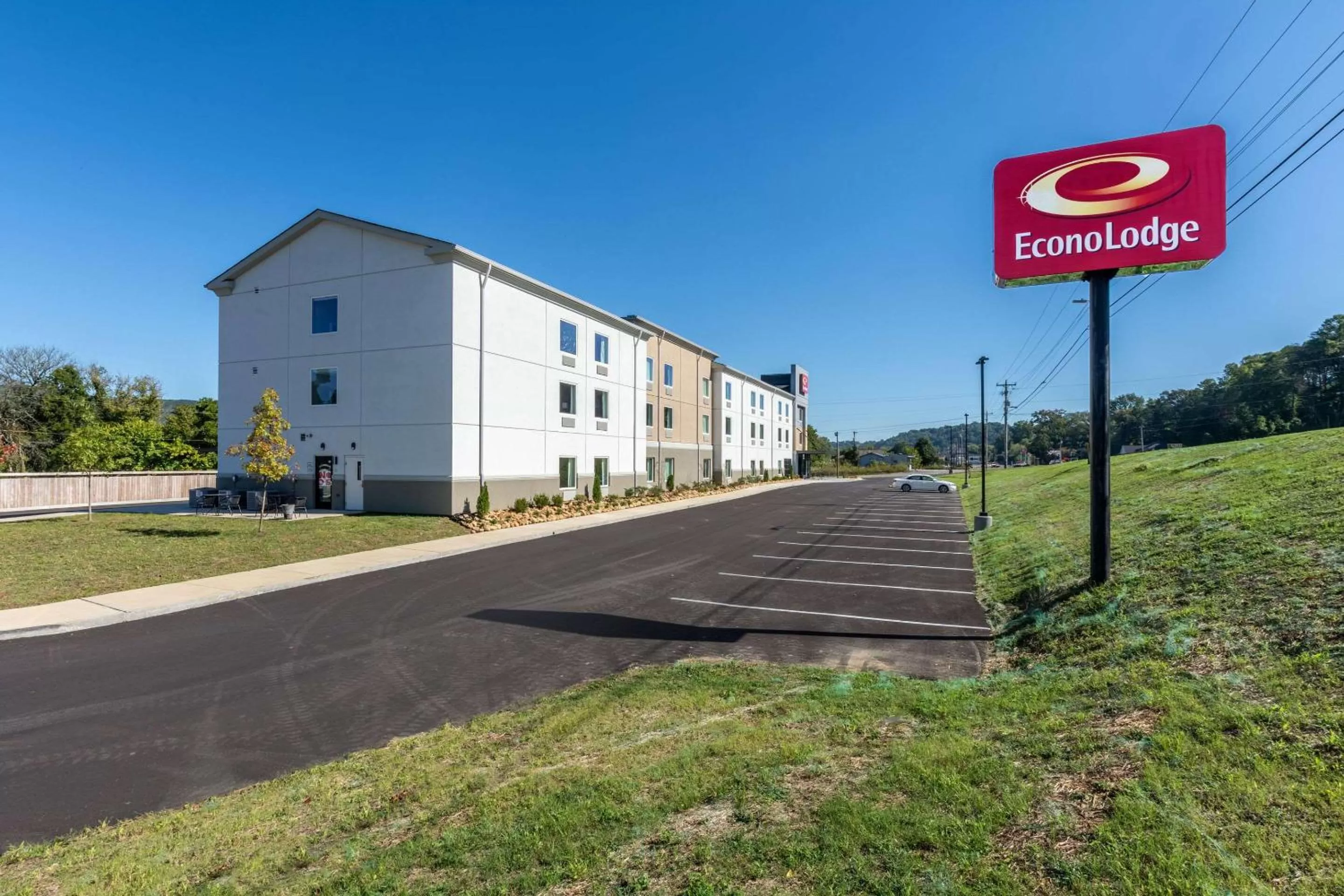 Property building in Econo Lodge Dayton North