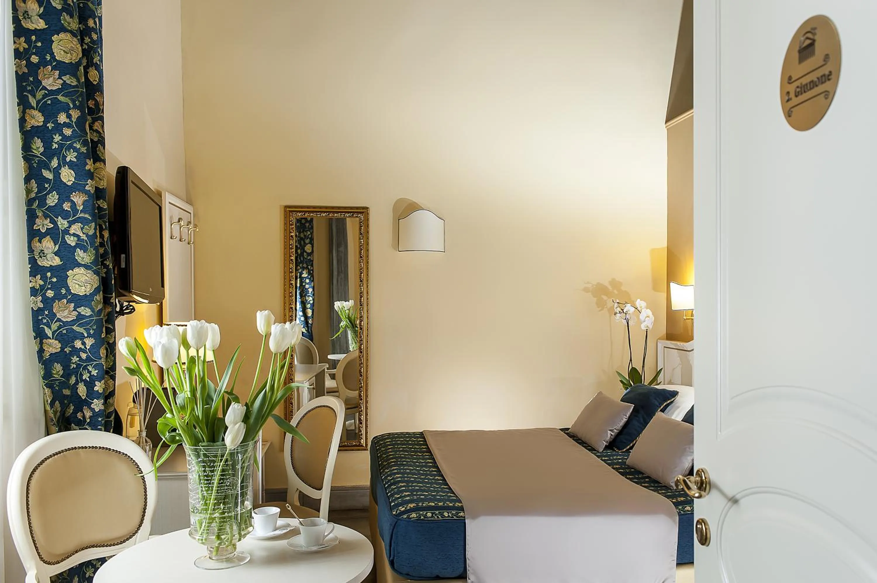 Bedroom in Dimora Degli Dei