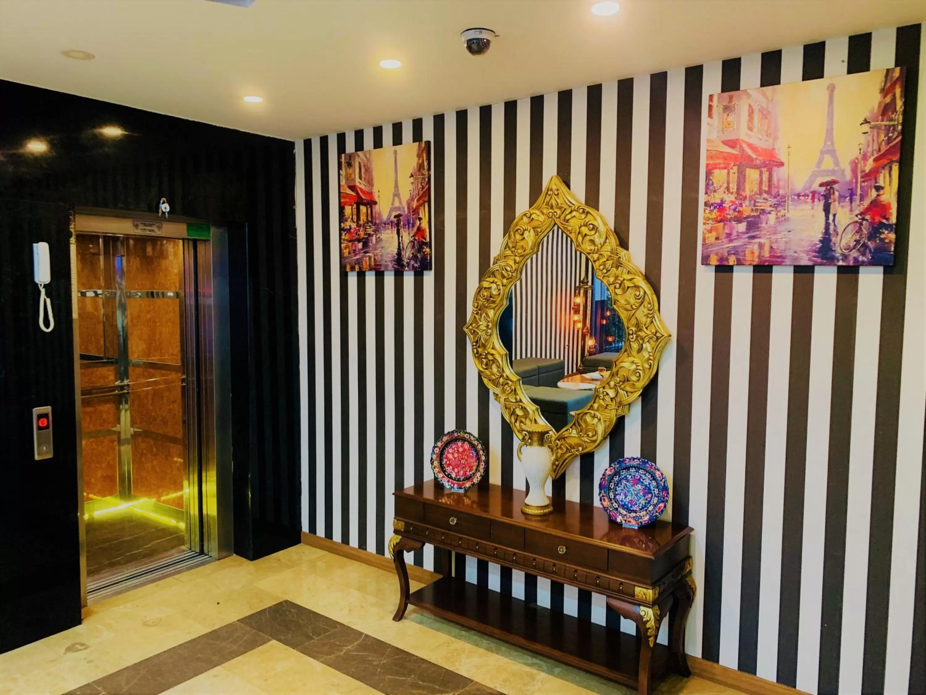 Facade/entrance in Express İnci Hotel