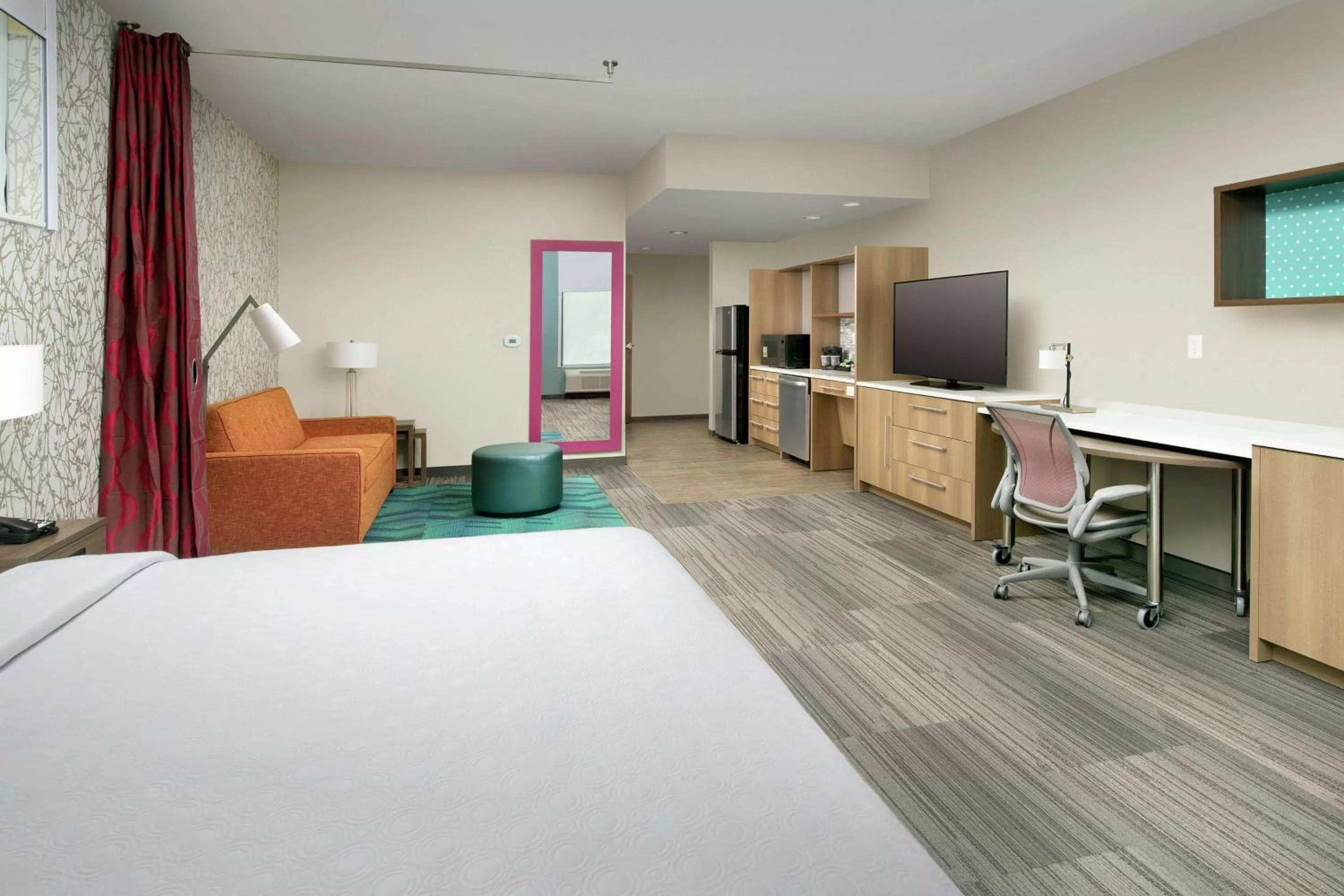 Bed in Home2 Suites By Hilton Edison