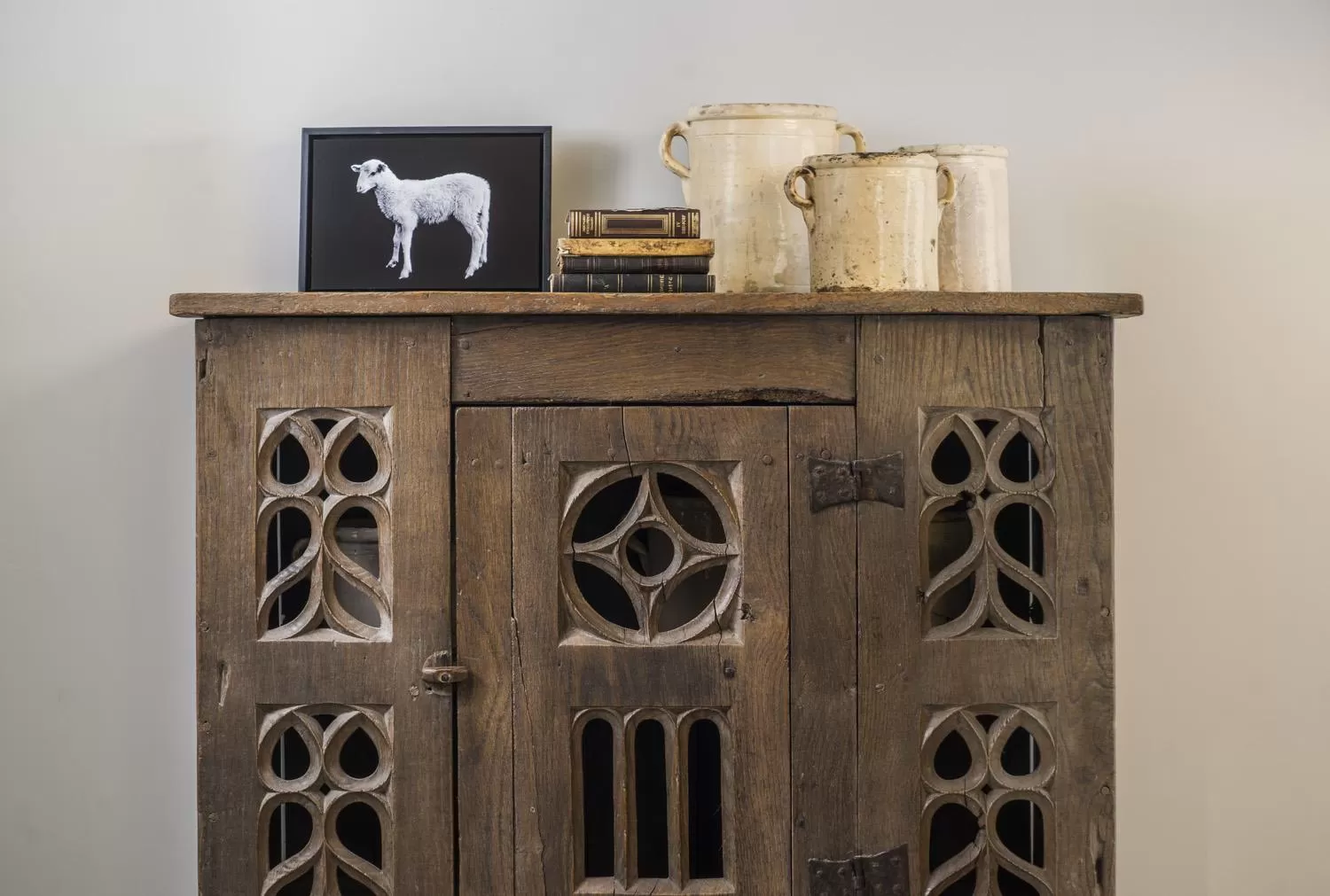 Decorative detail in Casa Botticelli