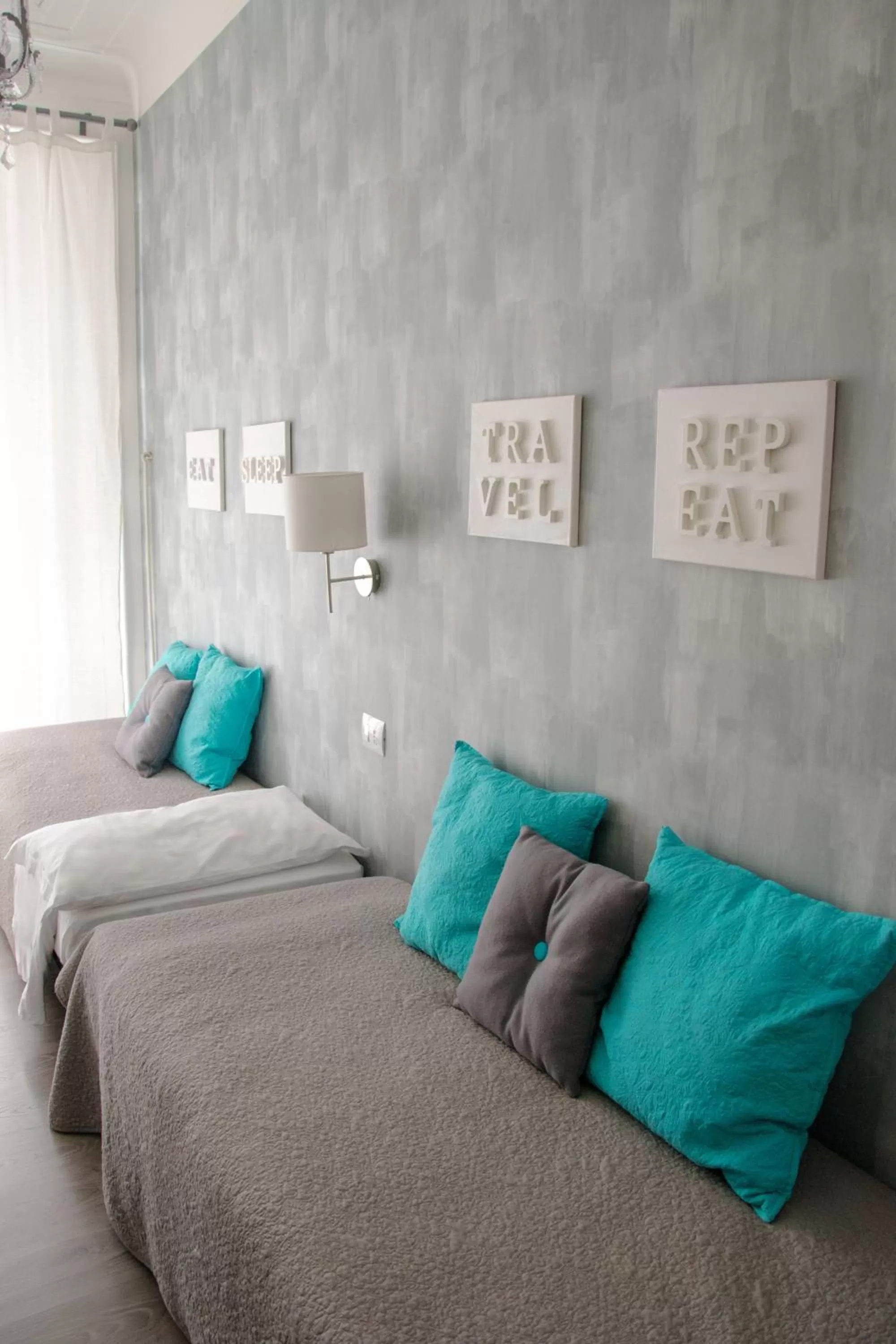 Photo of the whole room, Bed in Nobilcasa Suites